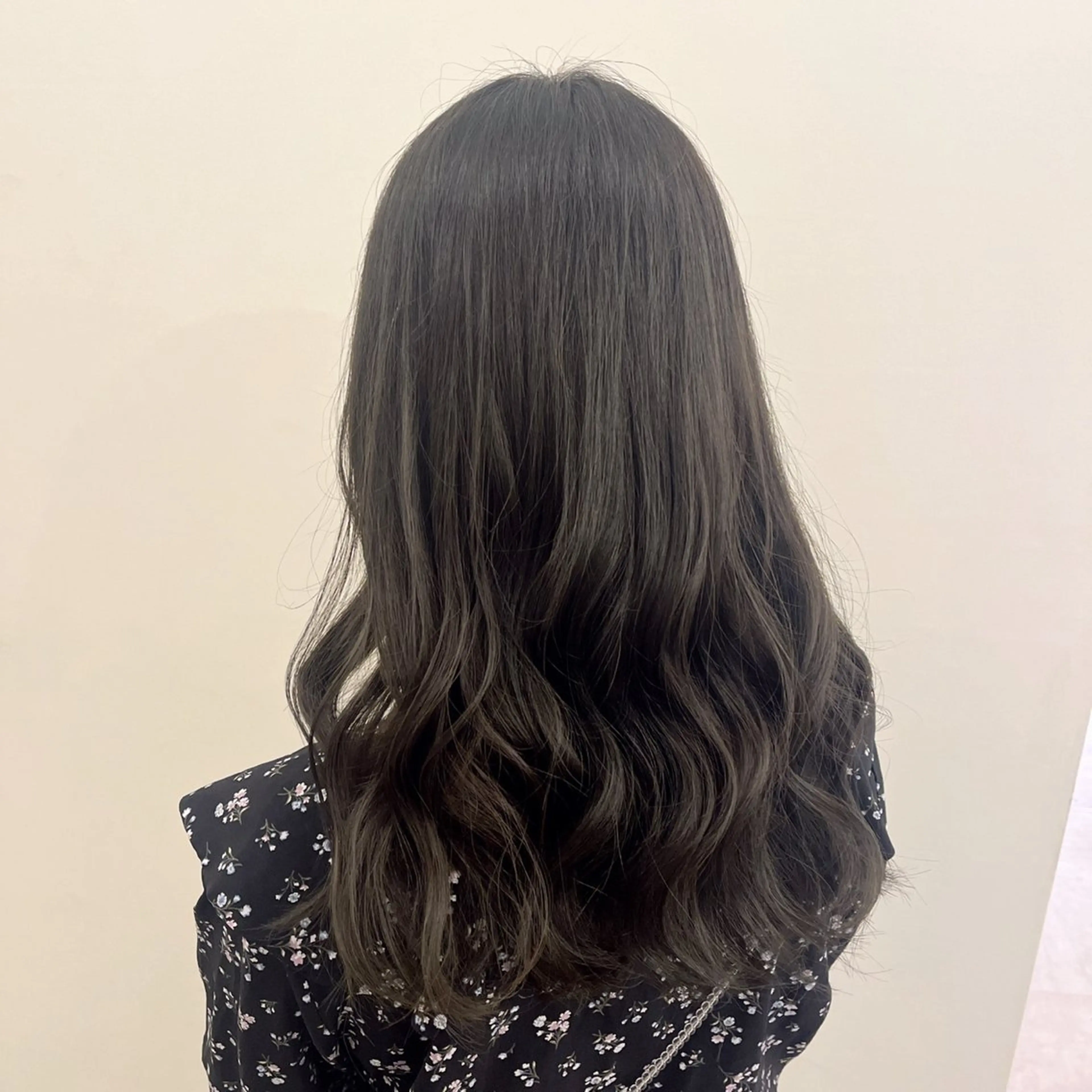 ロング カラー カット ヘアカラー トリートメント 🌷お洒落推しカラー moe🐰🌷のヘアスタイル