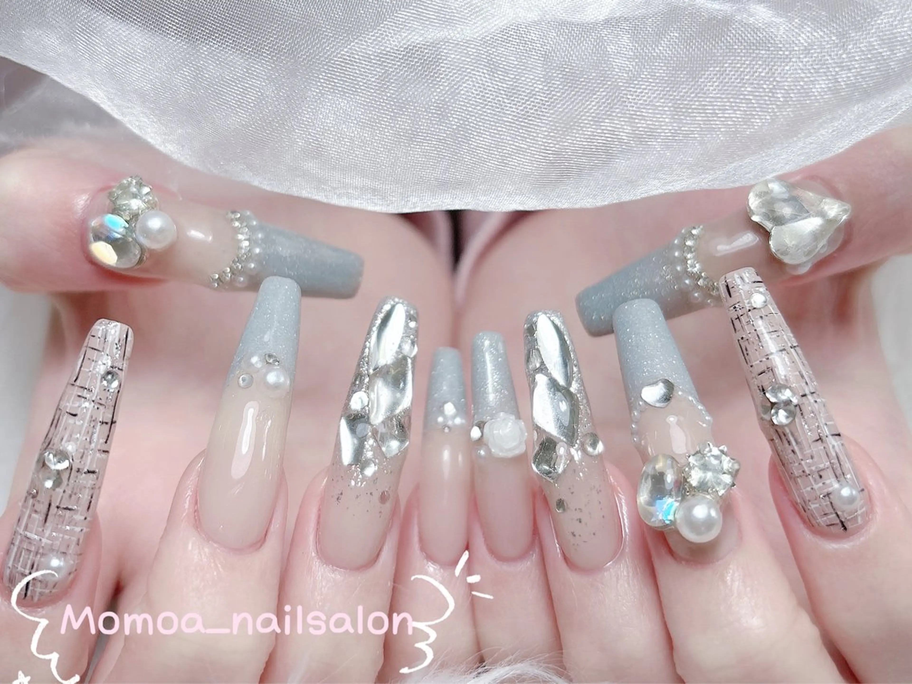 ネイル 成人式 ロングネイル マグネットネイル 大理石ネイル(マーブル) 持ち込み ハンドネイル MoMoA Nail ネイル長さ出し専門店のネイルデザイン