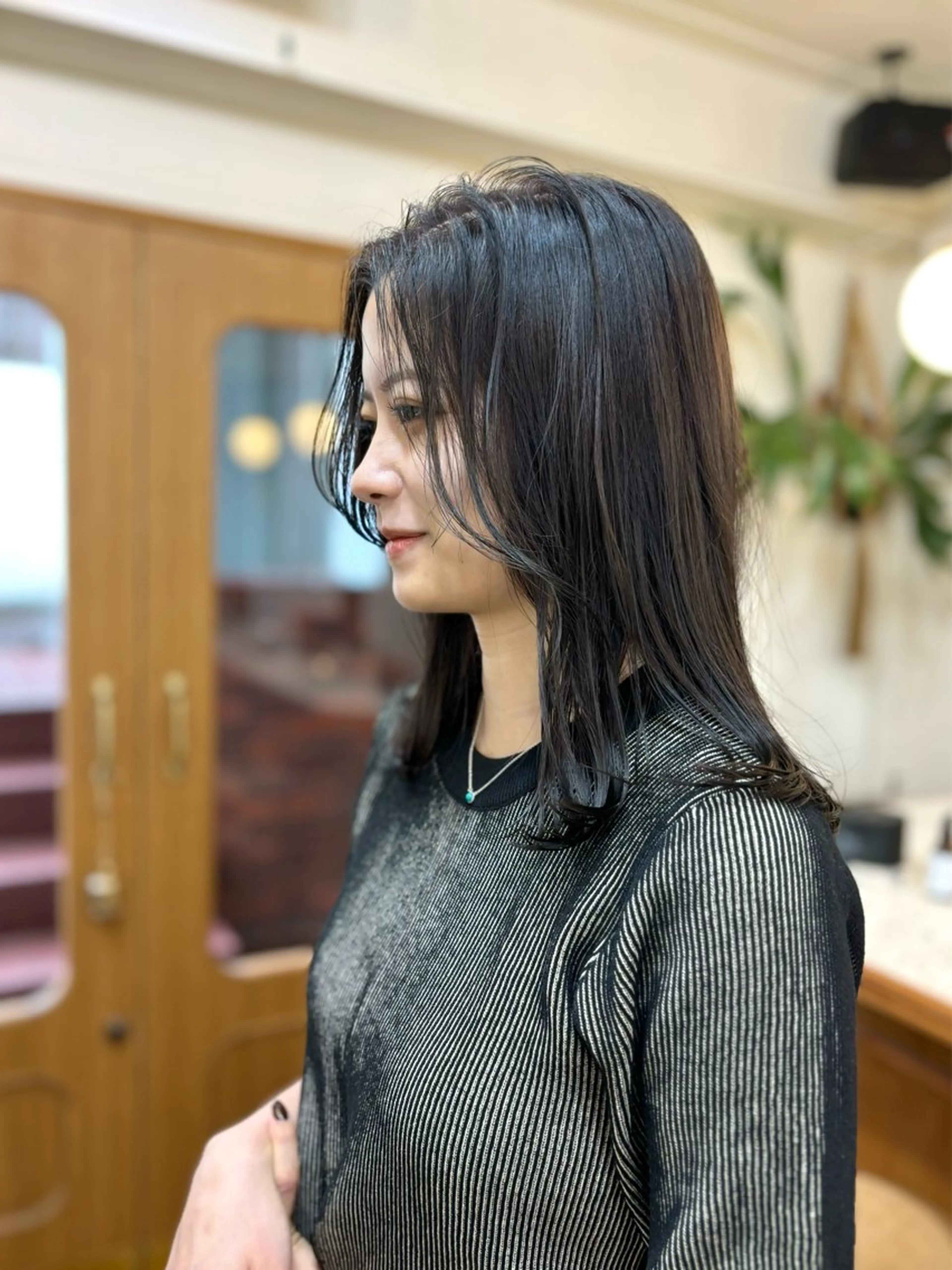 セミロング カラー アッシュ 透明感カラー ラベンダーカラー ラベンダーアッシュ 伸ばしかけ カット ヘアカラー トリートメント CIEN所属・ayano🫧 《CIEN》のヘアスタイル