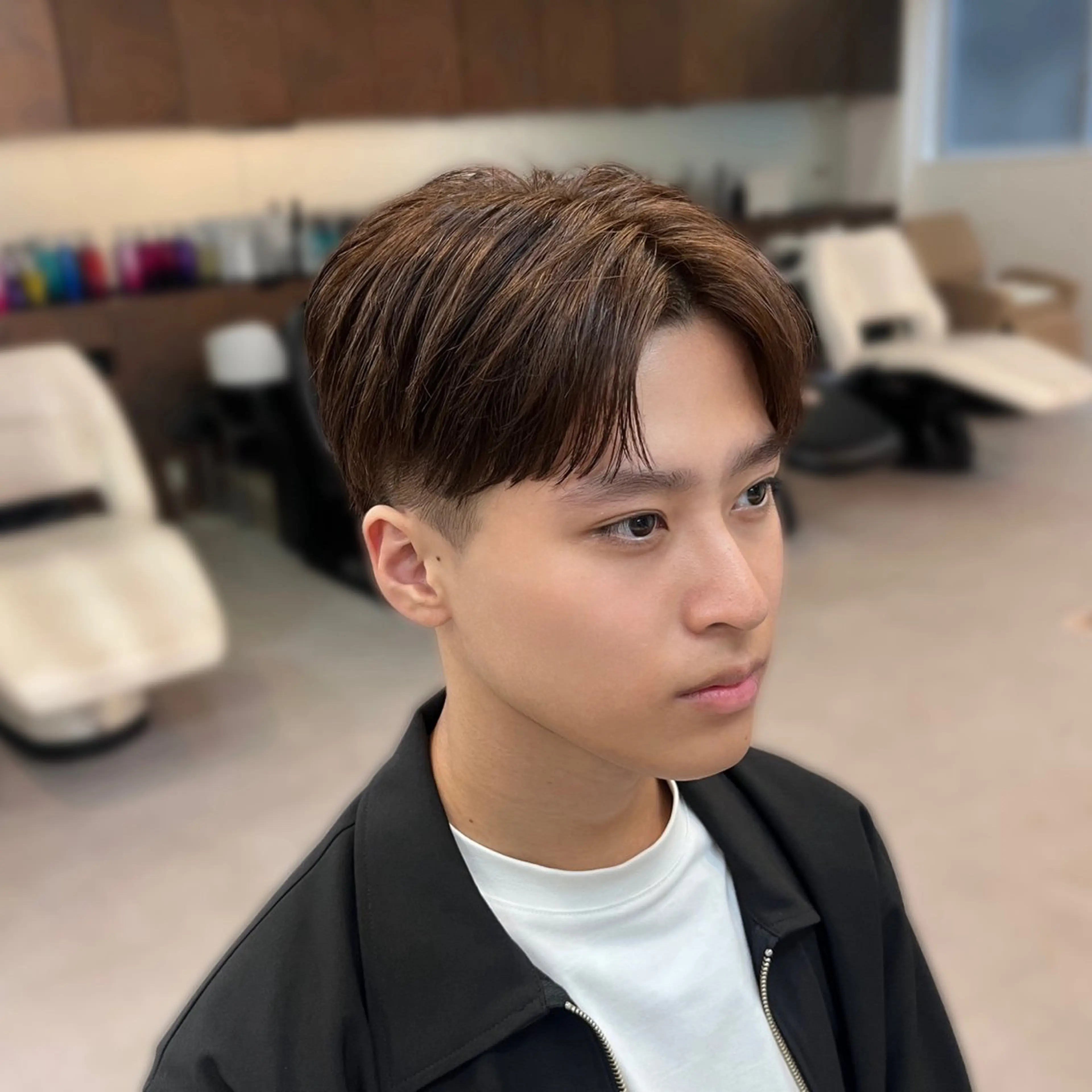 カラー メンズ センターパート ブラウンカラー 透明感カラー オリーブブラウン カット ヘアカラー 💠つたふうか/ 韓国/メンズヘア💠のヘアスタイル