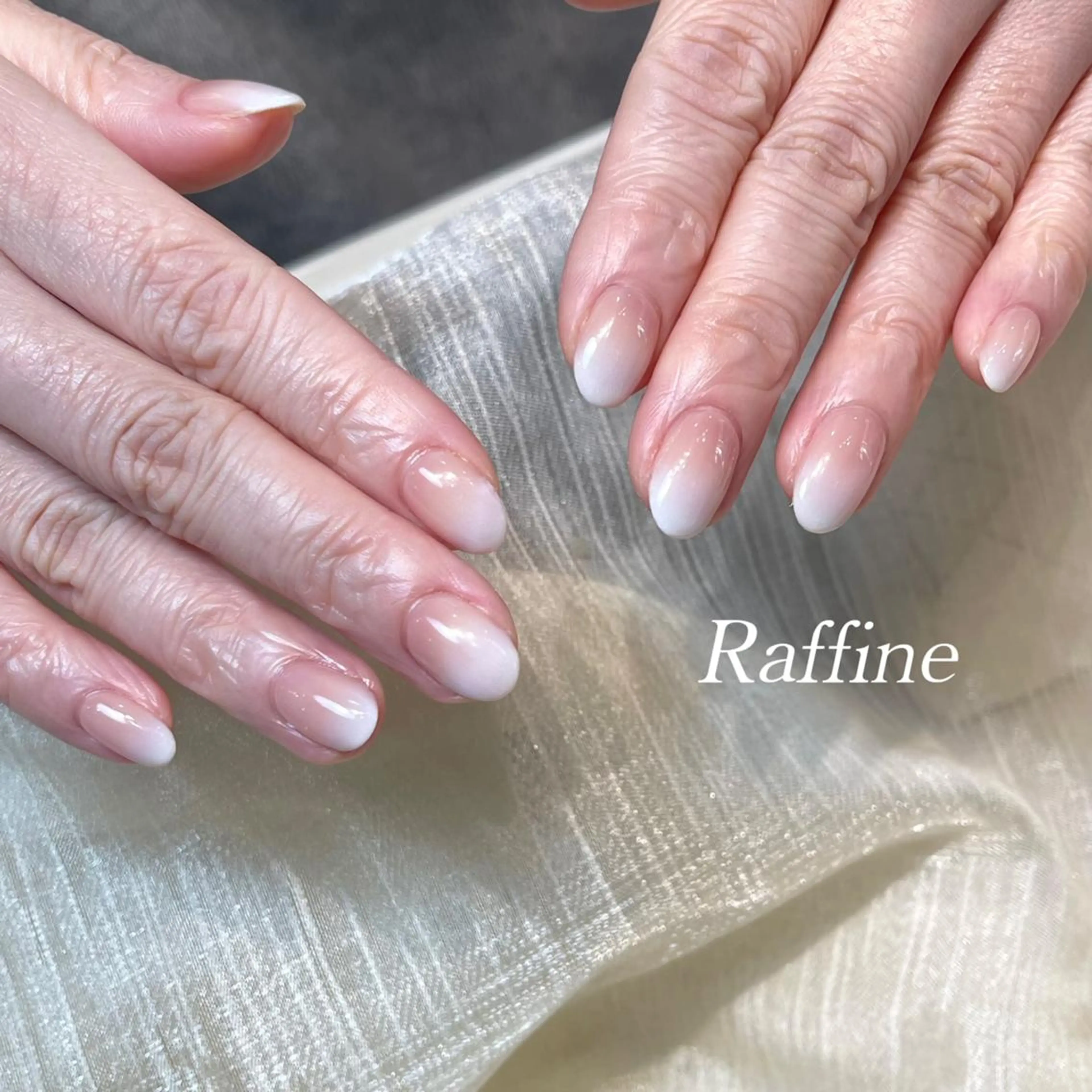 ネイル RAFFINE haru🦋🩵のネイルデザイン