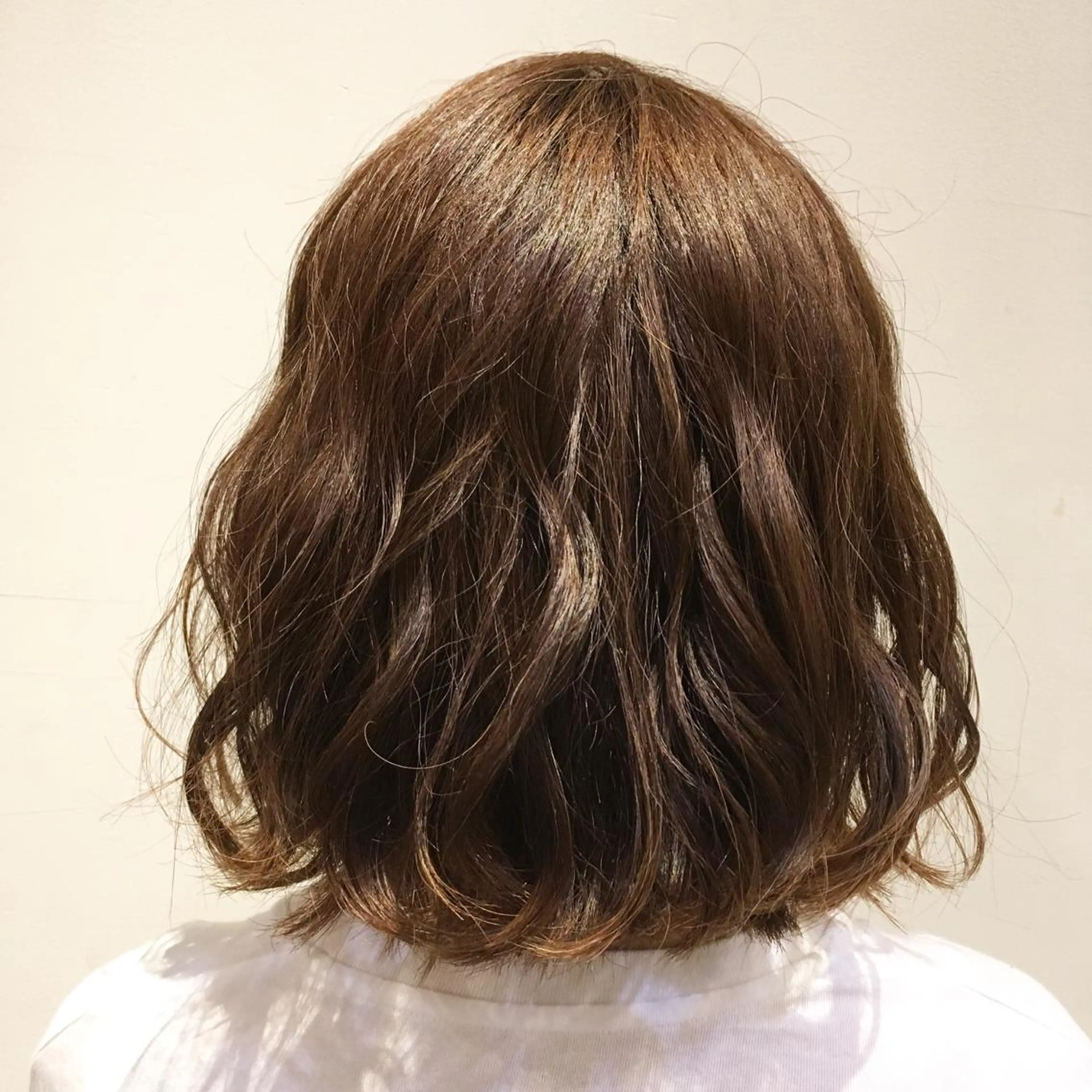 ミディアム カラー ブリーチ ハイライトカラー ハイライト ツヤ美髪💐 髪質改善/高山愛来のヘアスタイル