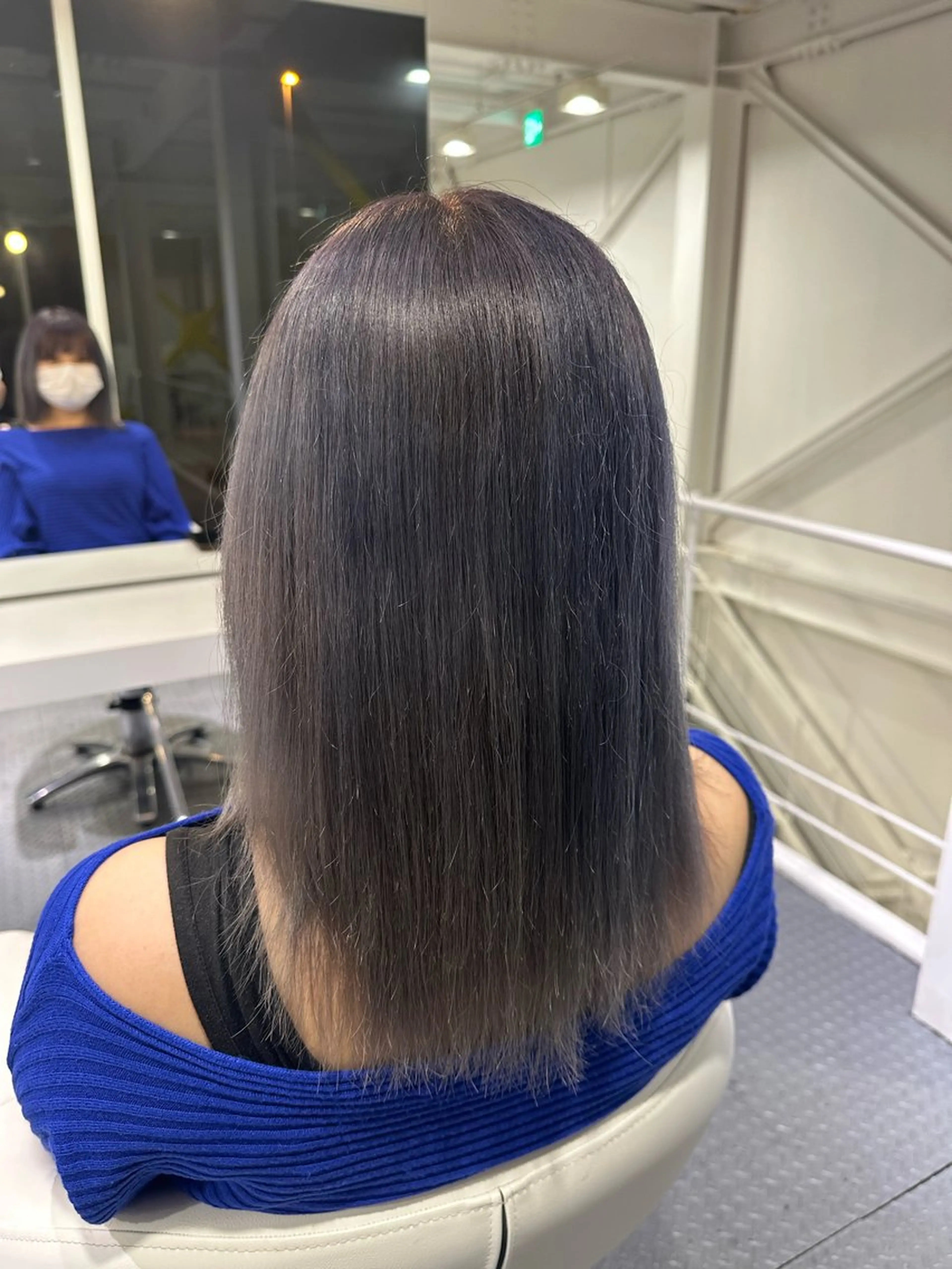 ミディアム ヘアーアート リオンのヘアスタイル