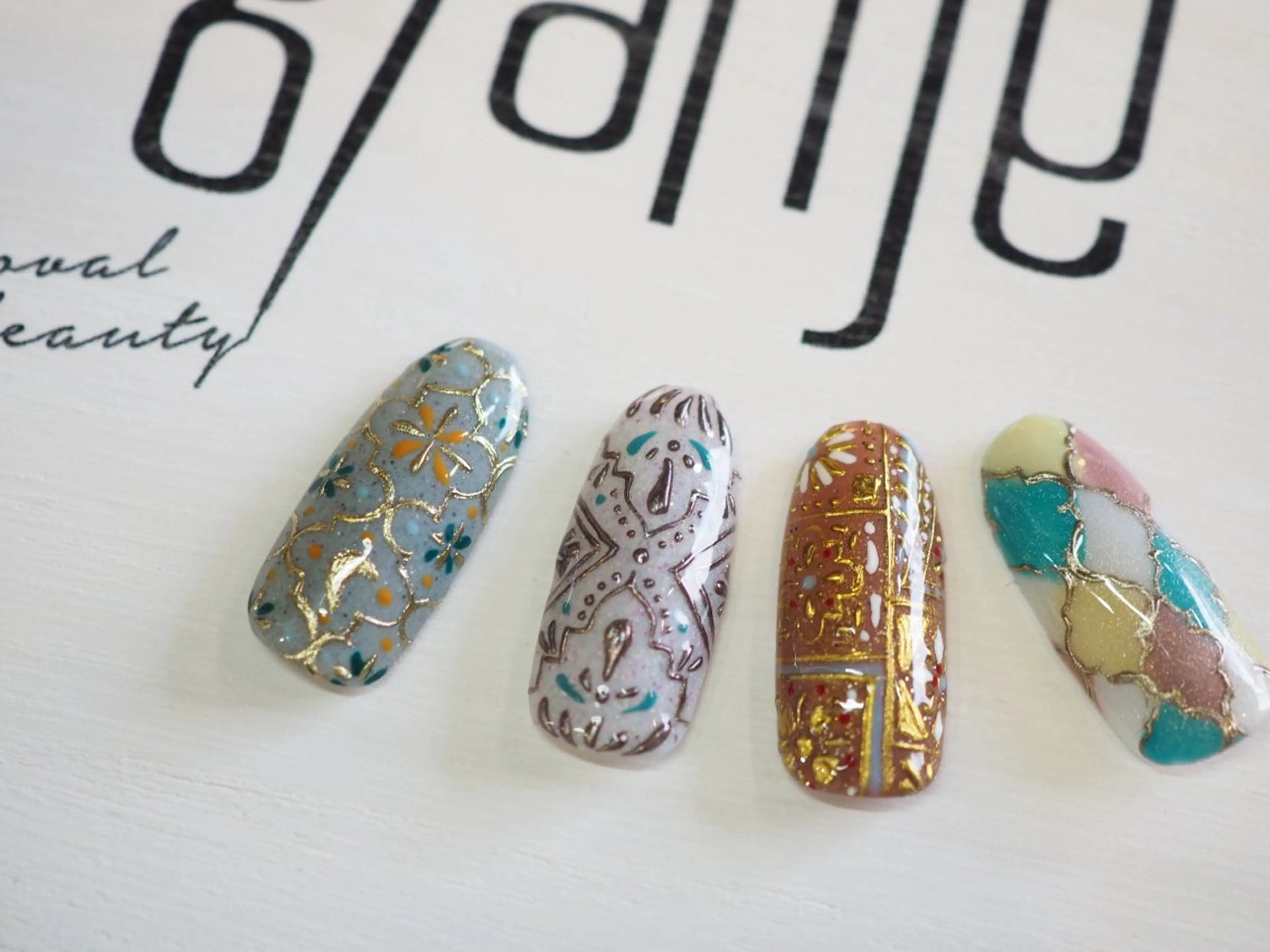 ネイル アートネイル チークネイル フラッシュネイル フットネイル フレンチネイル glaNje shioriのネイルデザイン