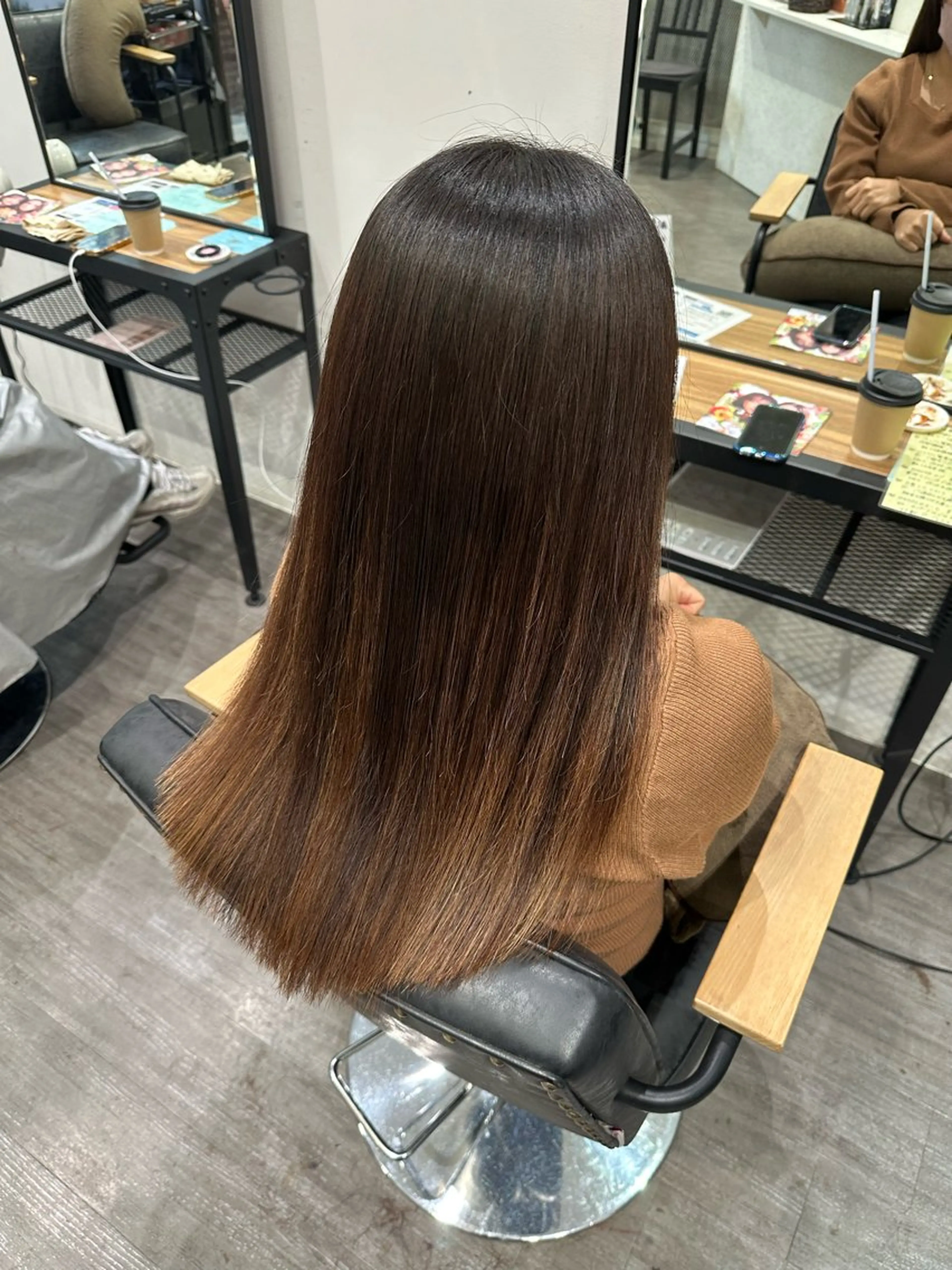 セミロング パーマ 縮毛矯正 トリートメント 艶髪レイヤー上田 紗也🇰🇷💗のヘアスタイル