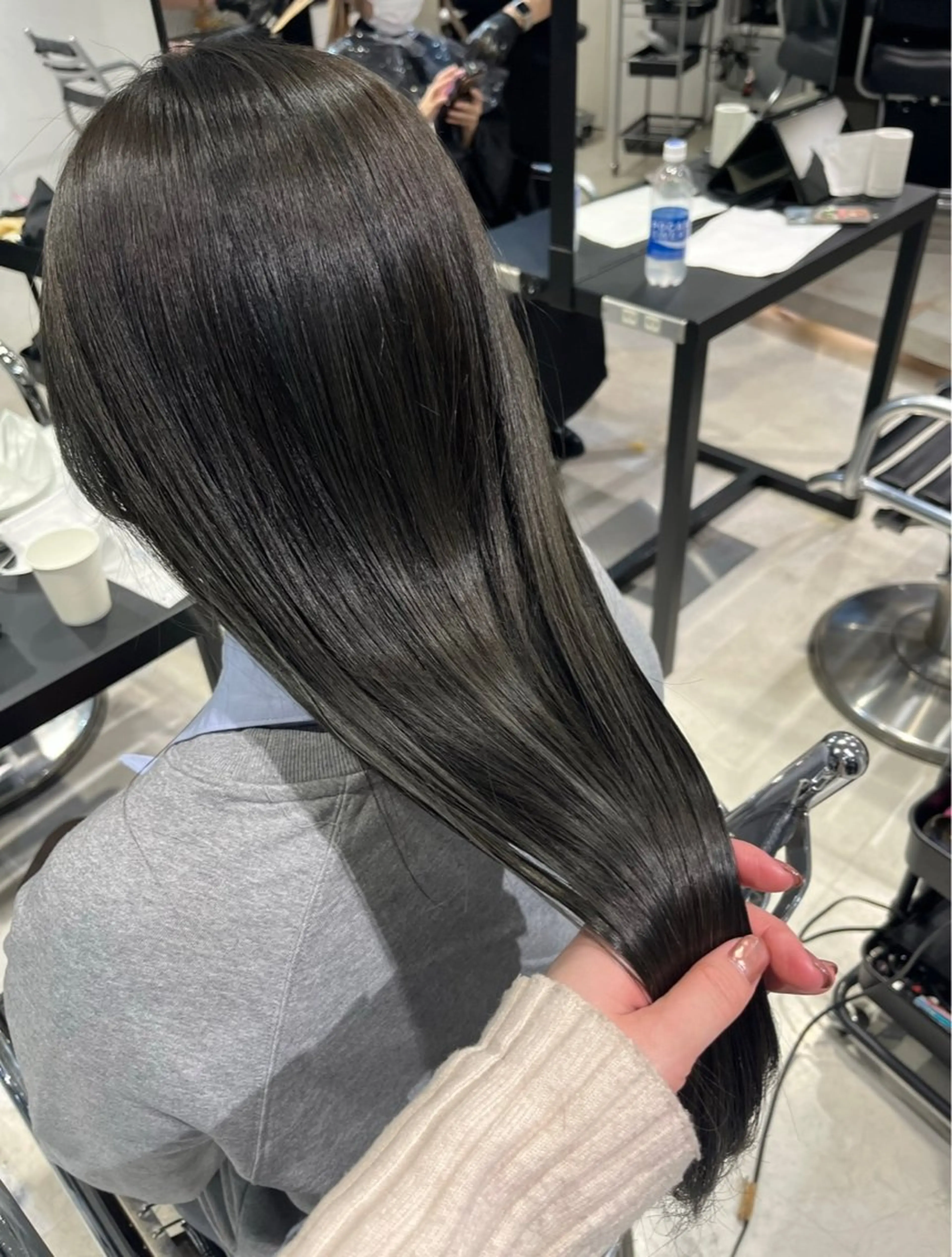 ロング カラー パーマ ヘアアレンジ カット ヘアカラー トリートメント ヘッドスパ ヘアセット 透明感/オリーブ/ グレージュ/YUKAのヘアスタイル