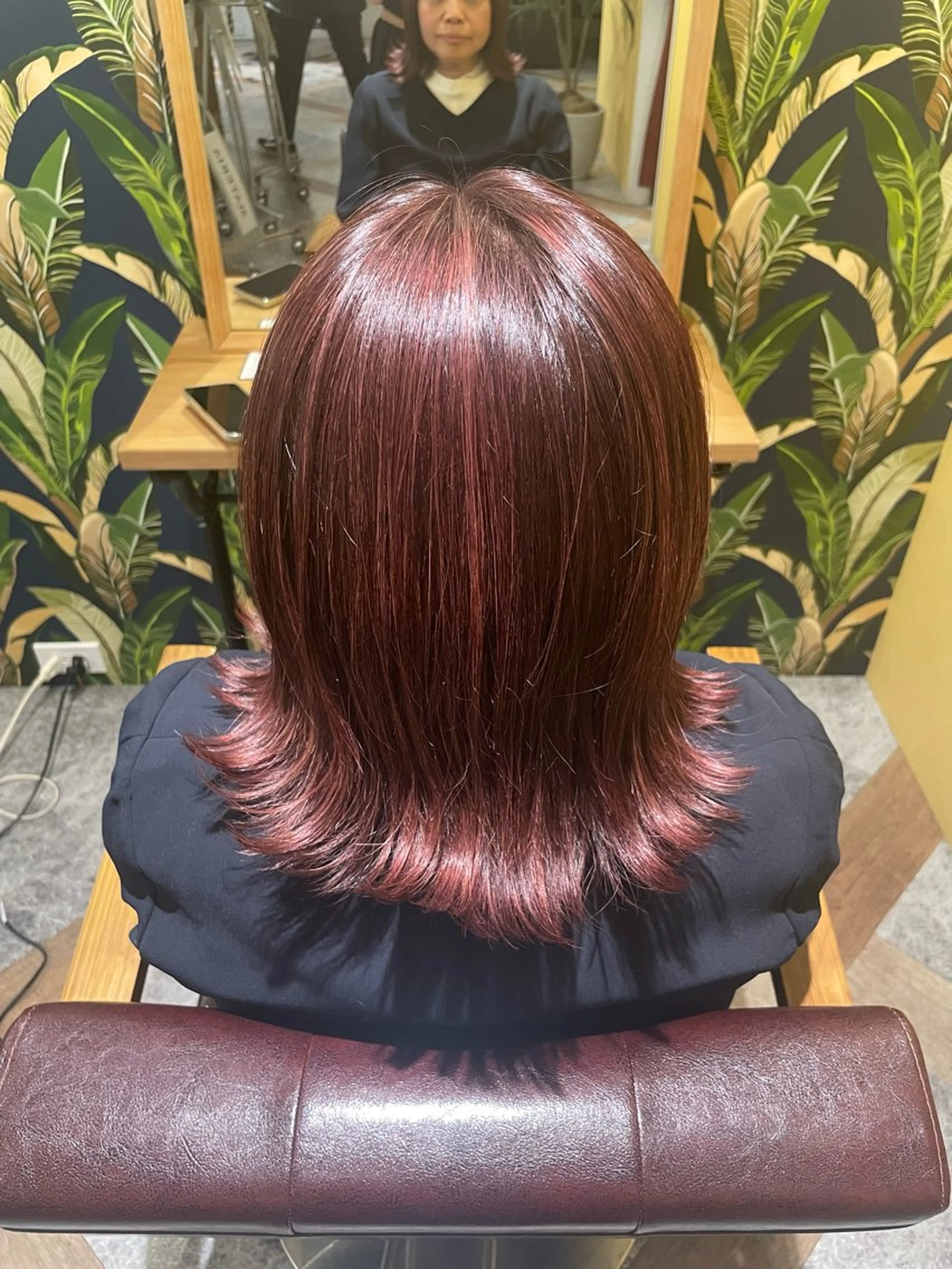 カラー 有田 虹美　艶カラー✨のヘアスタイル