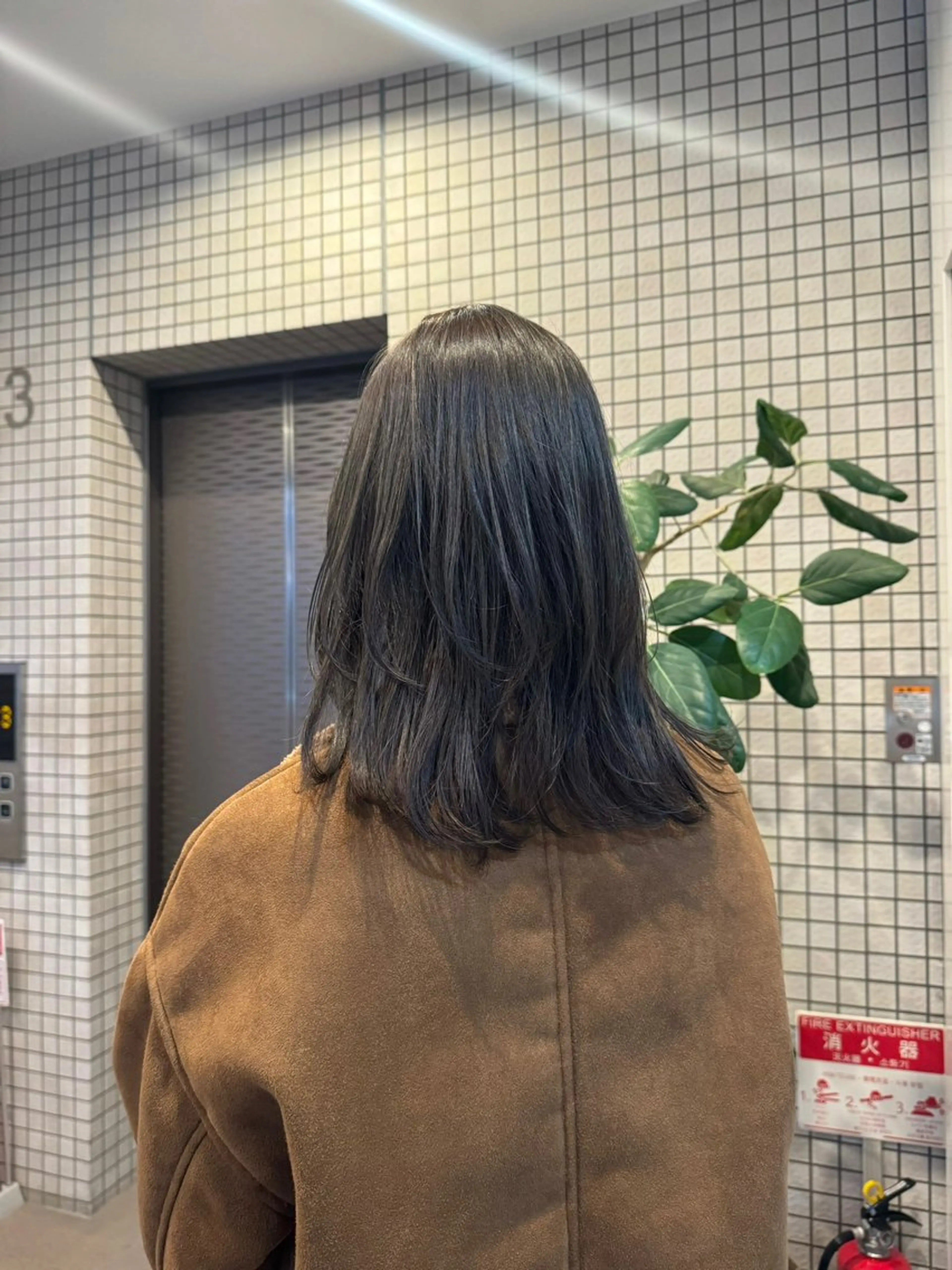 ミディアム ヘアカラー 透明感カラー🪡🤍 nanao🤍🪡のヘアスタイル