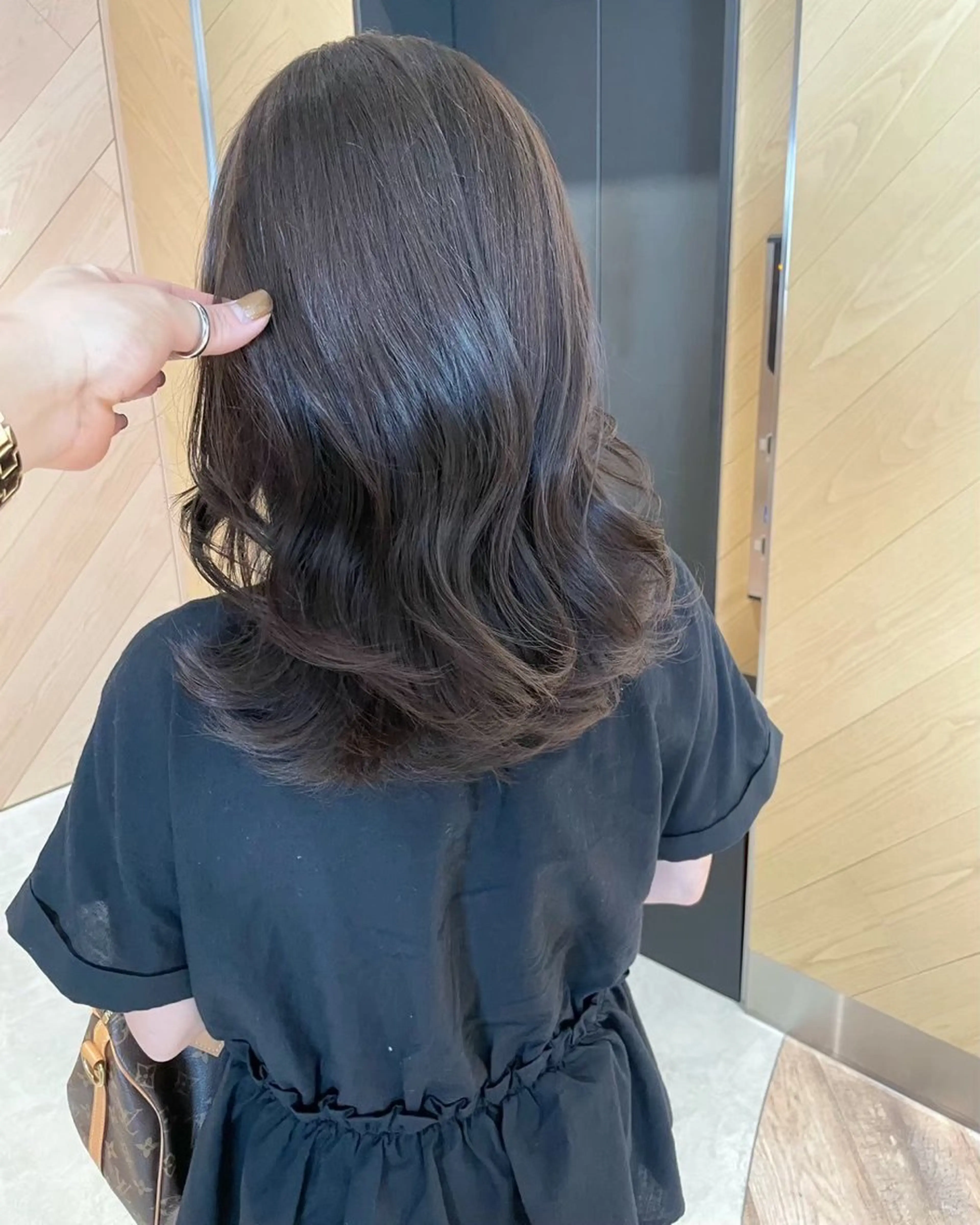 セミロング カラー 🌬️attrait 髪質改善/個室サロンのヘアスタイル