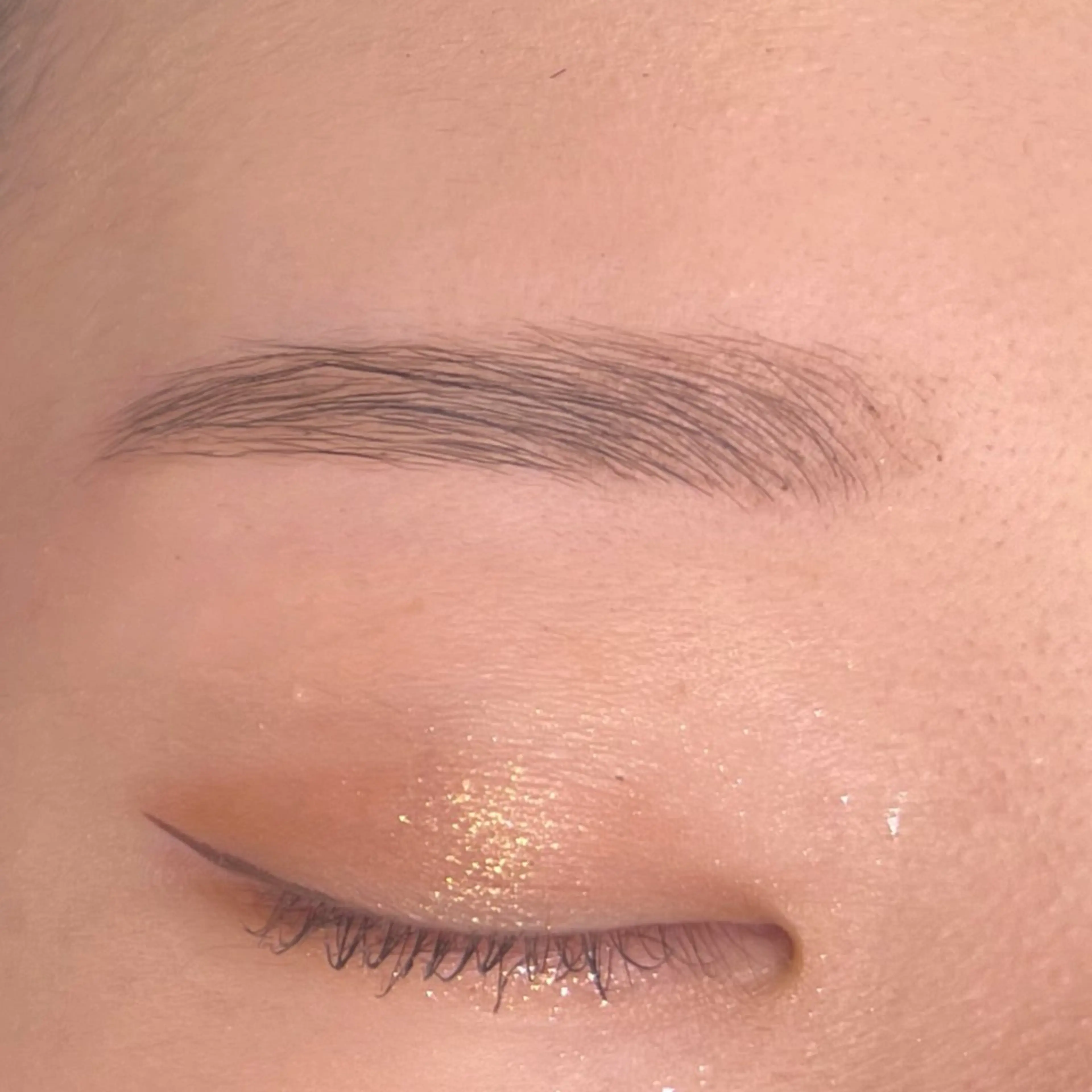 アイブロウ AVANCE. セブンパーク天美松原店所属・Kanami Tのマツエク・マツパデザイン