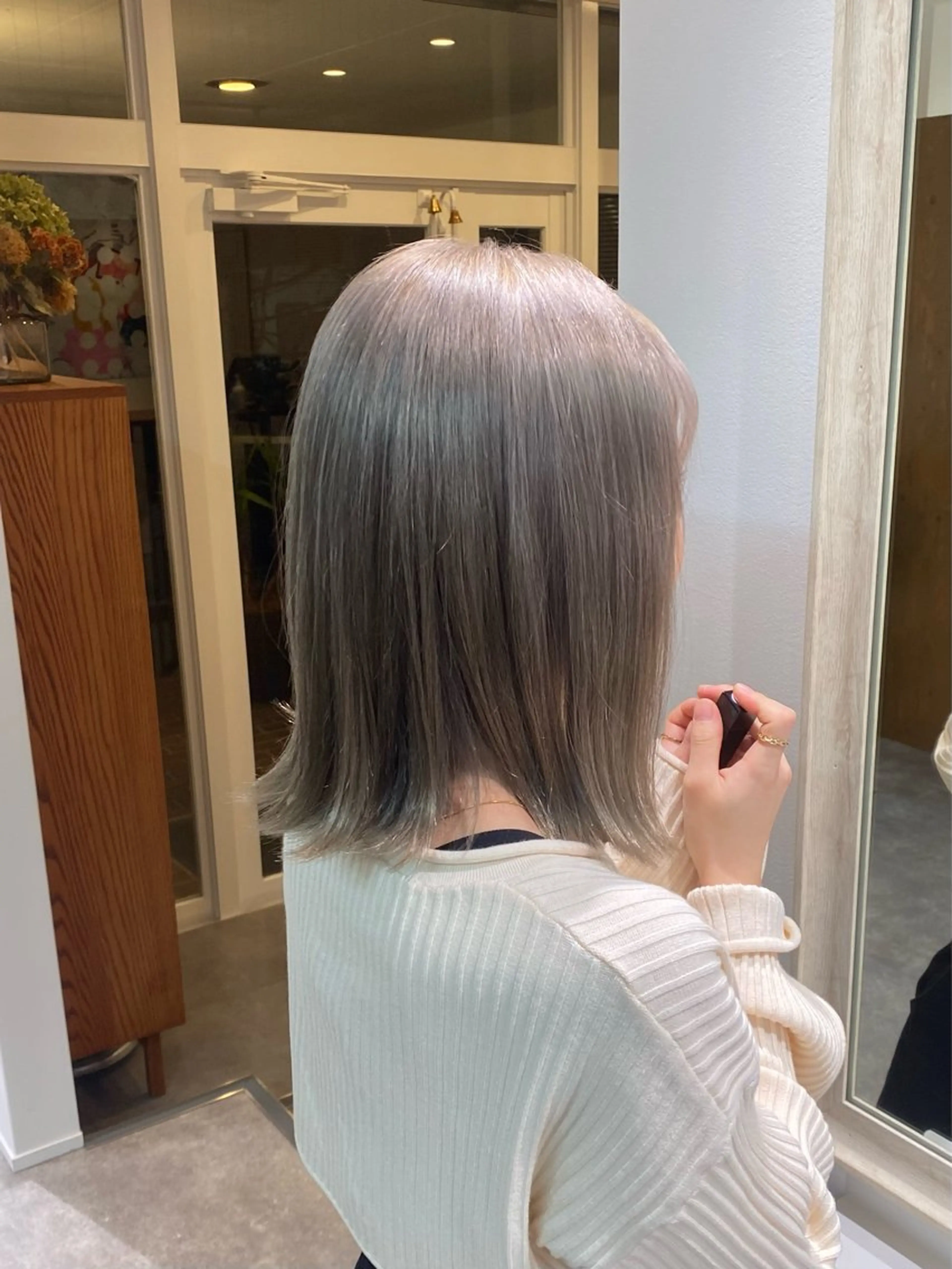 ショート カラー ブリーチ ハイトーンカラー マコ @_vral0のヘアスタイル