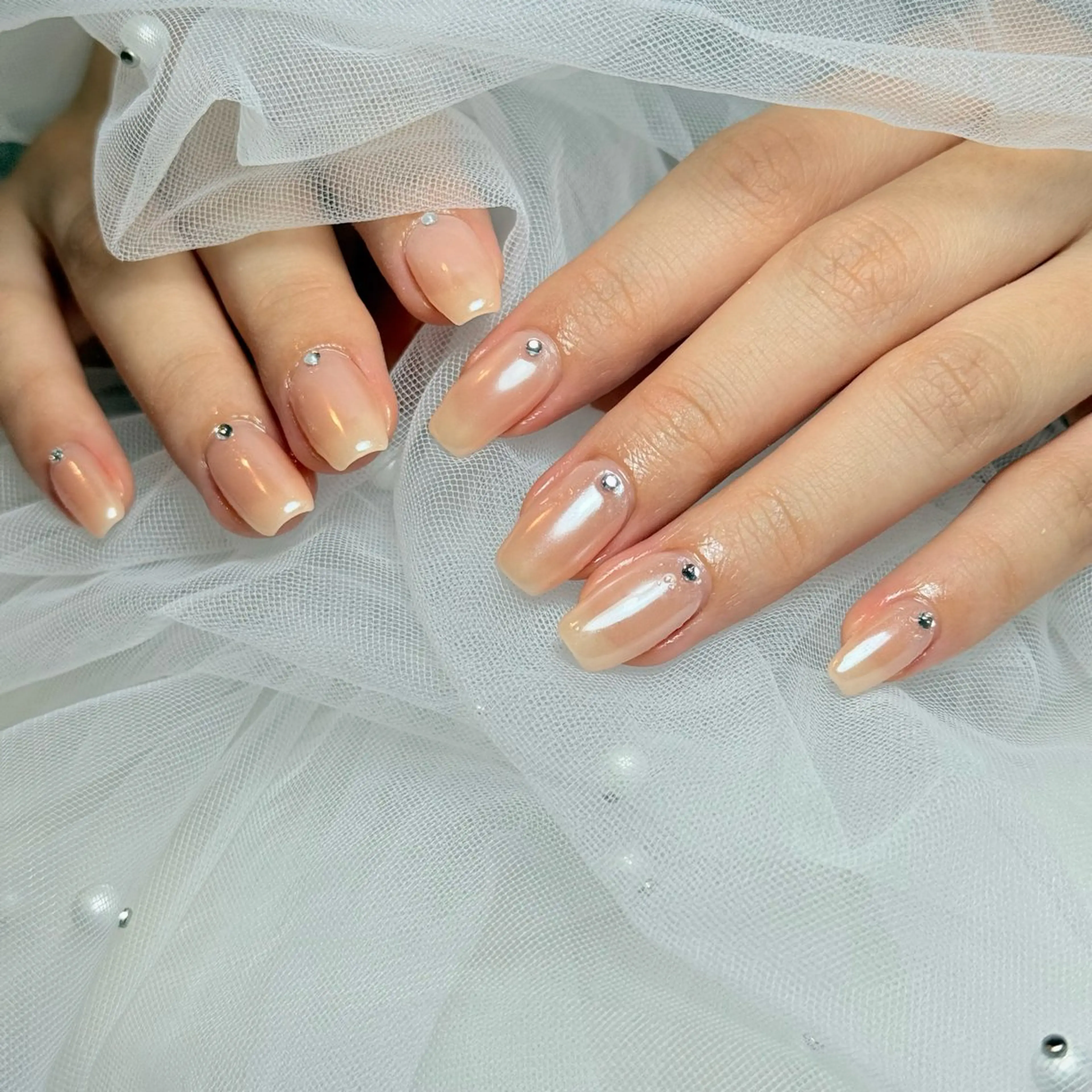 ネイル チークネイル フレンチネイル グラデーション キラキラネイル 韓国ネイル ハンドネイル Risa_ Nailのネイルデザイン