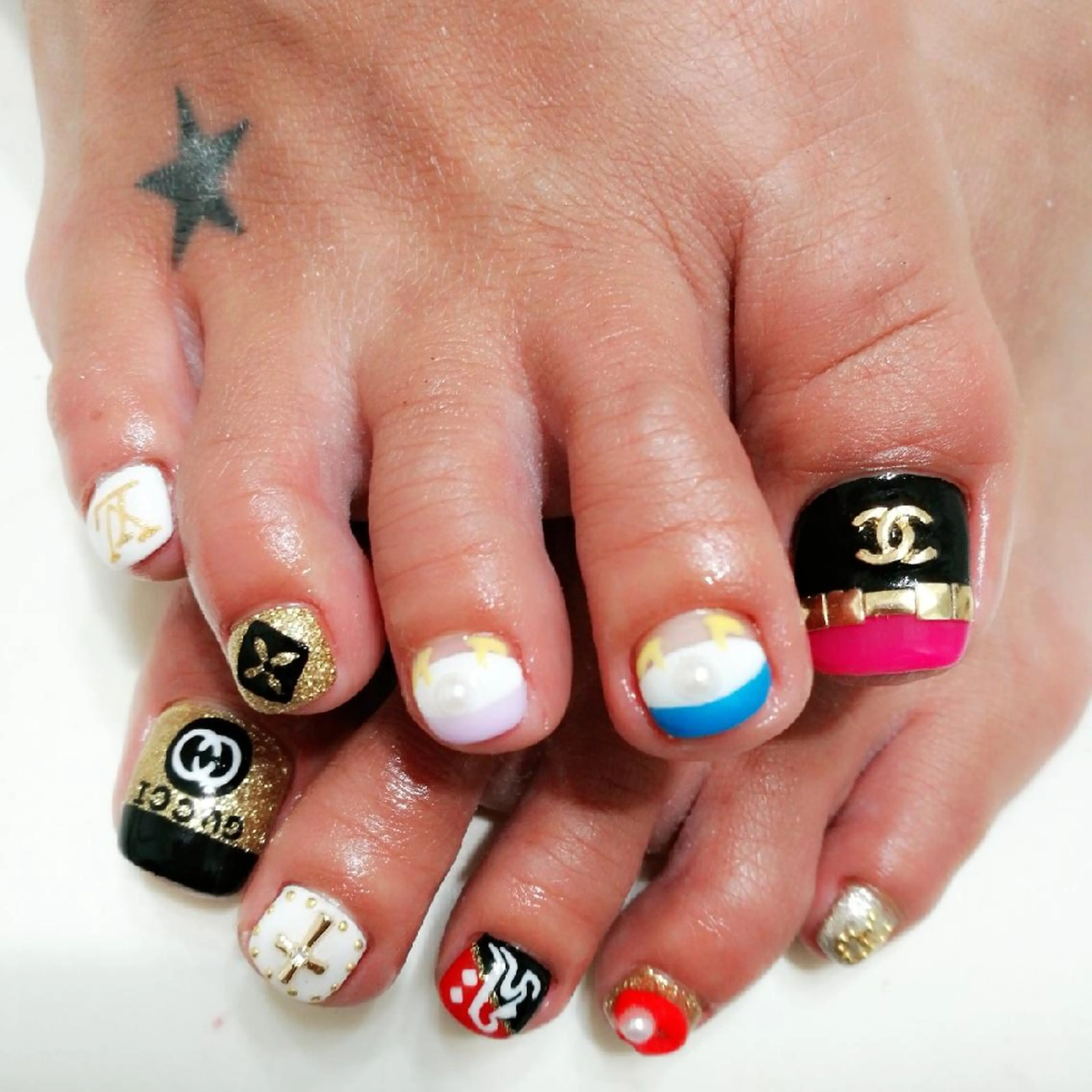 ネイル VIOLUS所属・VIOLUS 関目のネイルデザイン