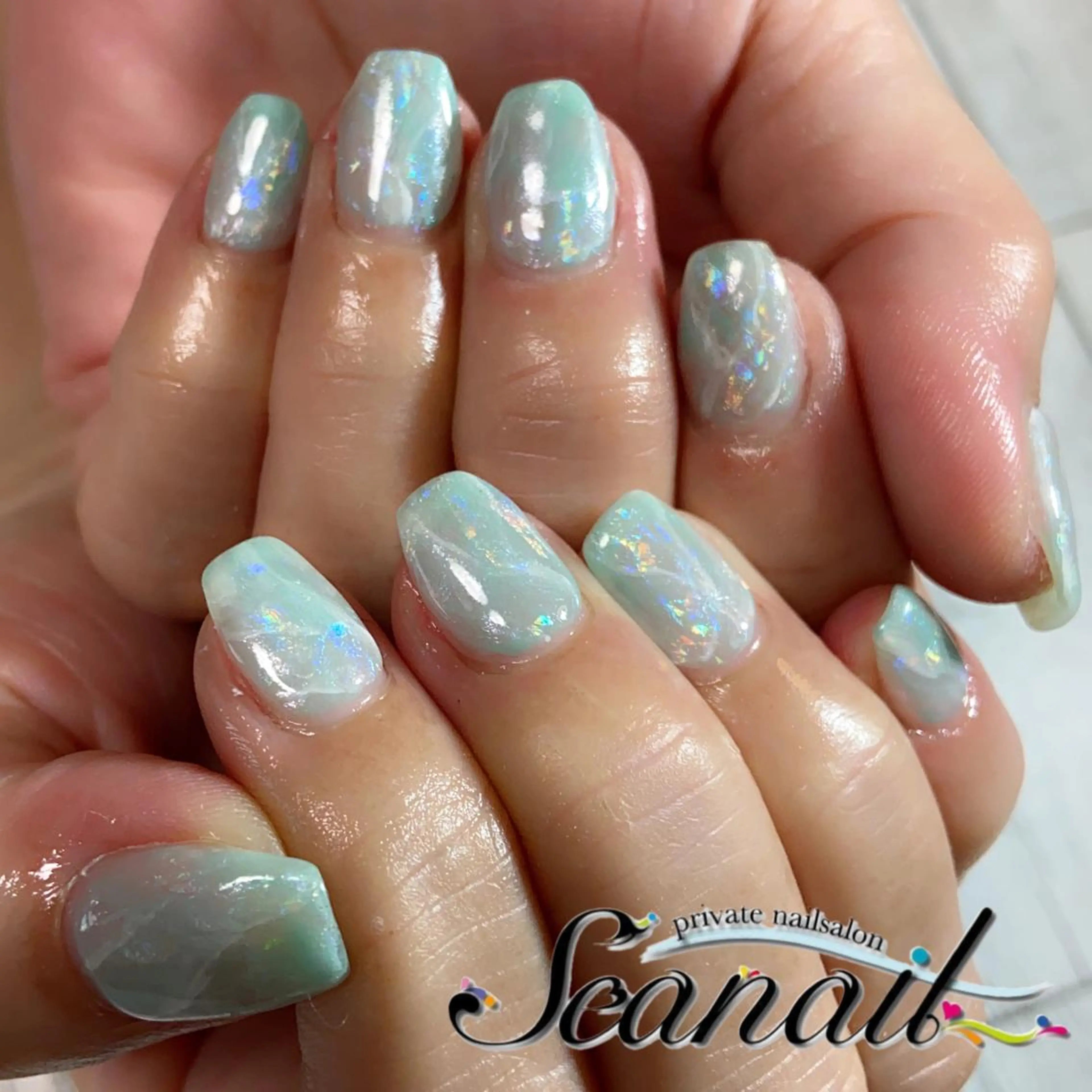 ネイル アートネイル オーロラネイル フットネイル ジェルネイル グリーン 小尾 栞のネイルデザイン