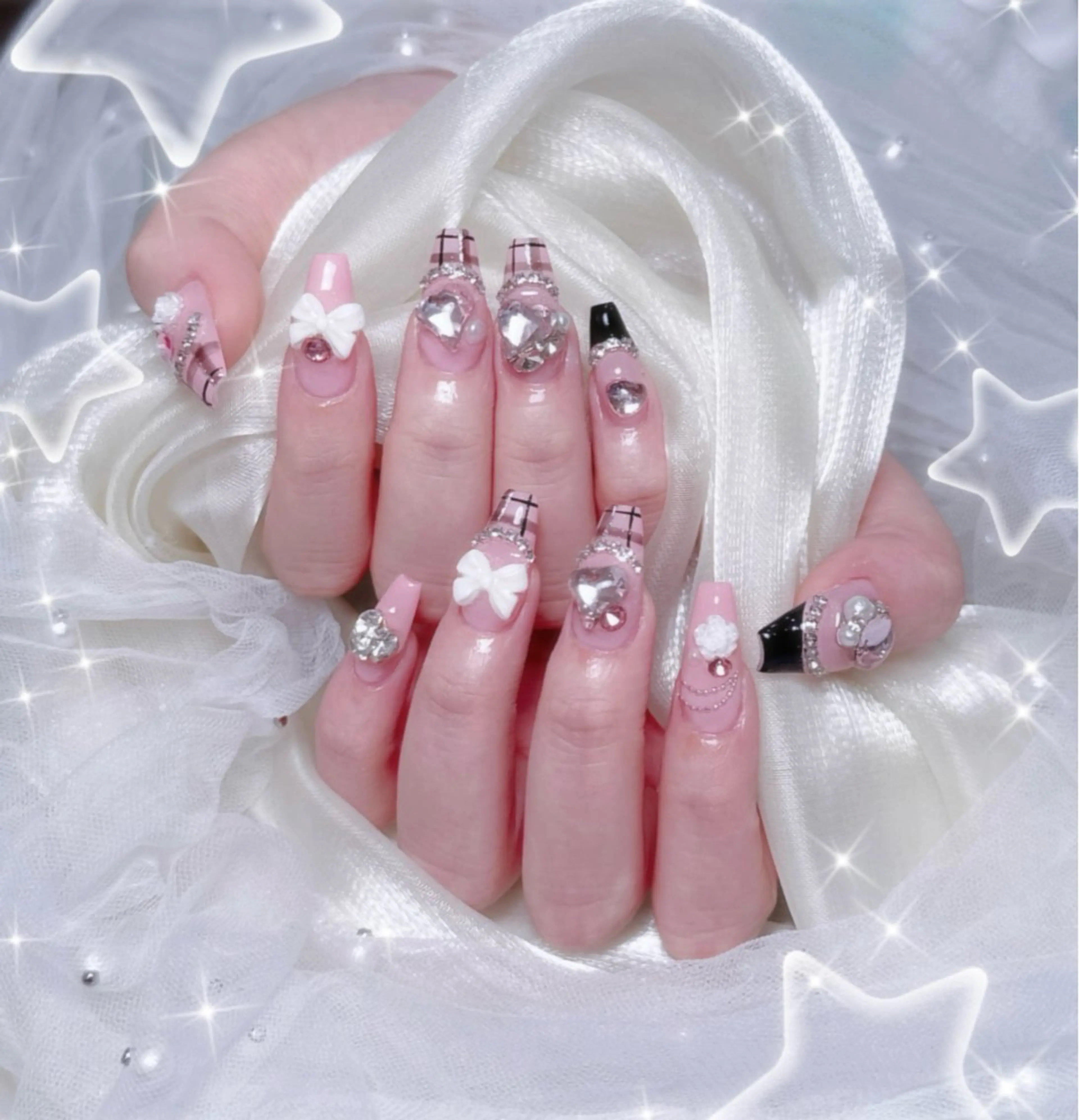 ネイル 🎀も ものネイルデザイン