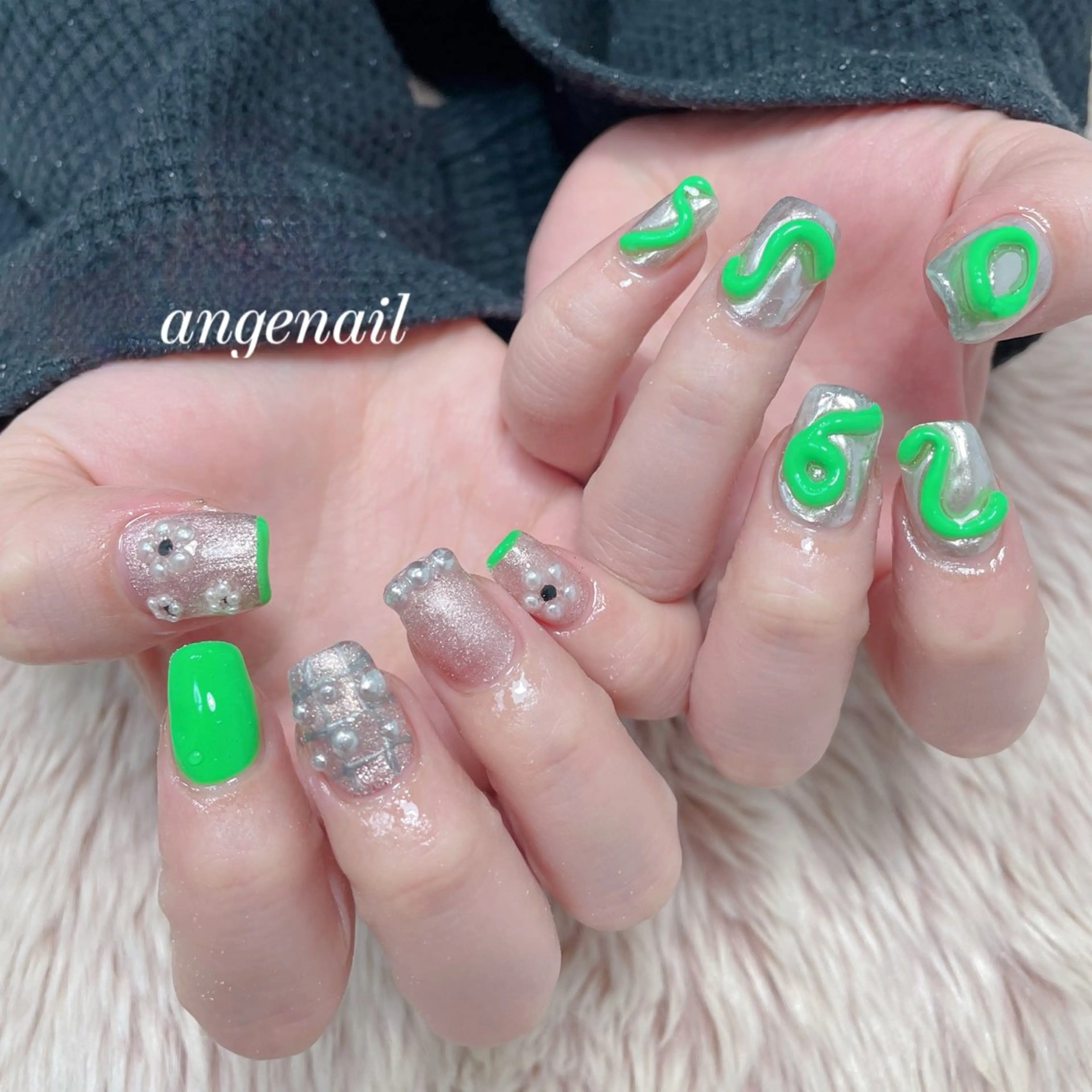 ネイル ハンドネイル オーナーネイリスト MAKIのネイルデザイン