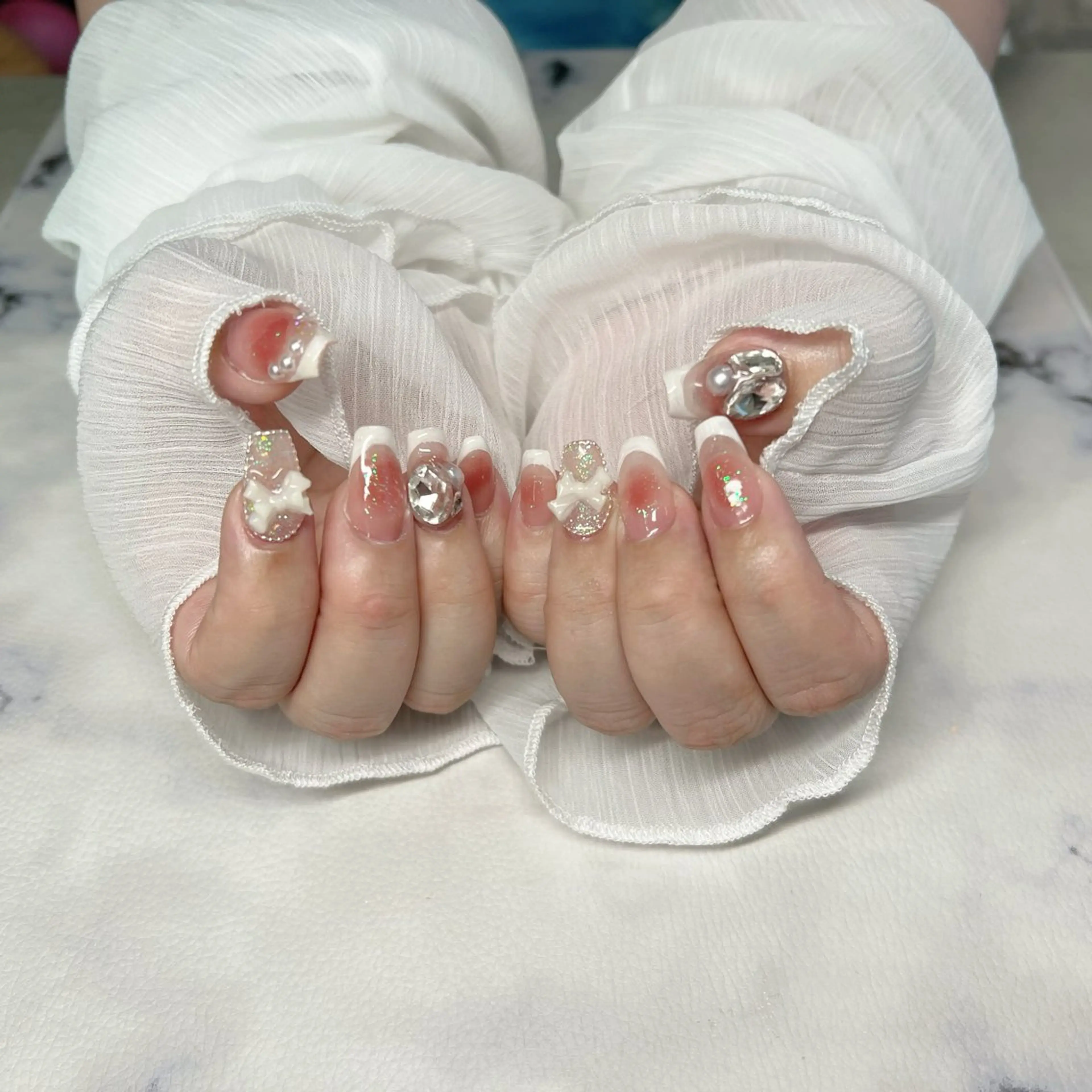 ネイル チークネイル フレンチネイル ガーリー ハンドネイル M's Nailのネイルデザイン