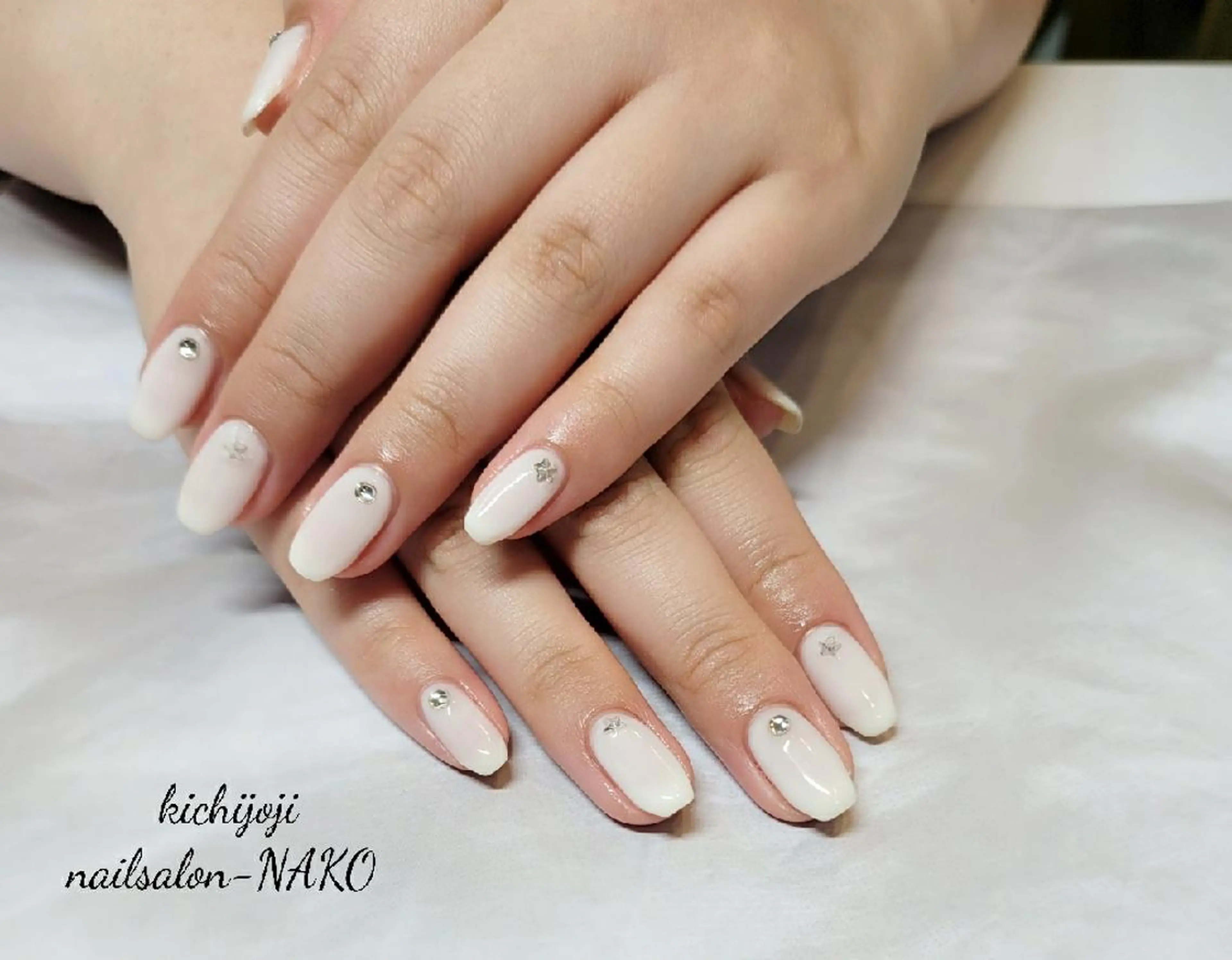 ネイル ハンドネイル Salon-NAKO 🐷shirai🐷のネイルデザイン
