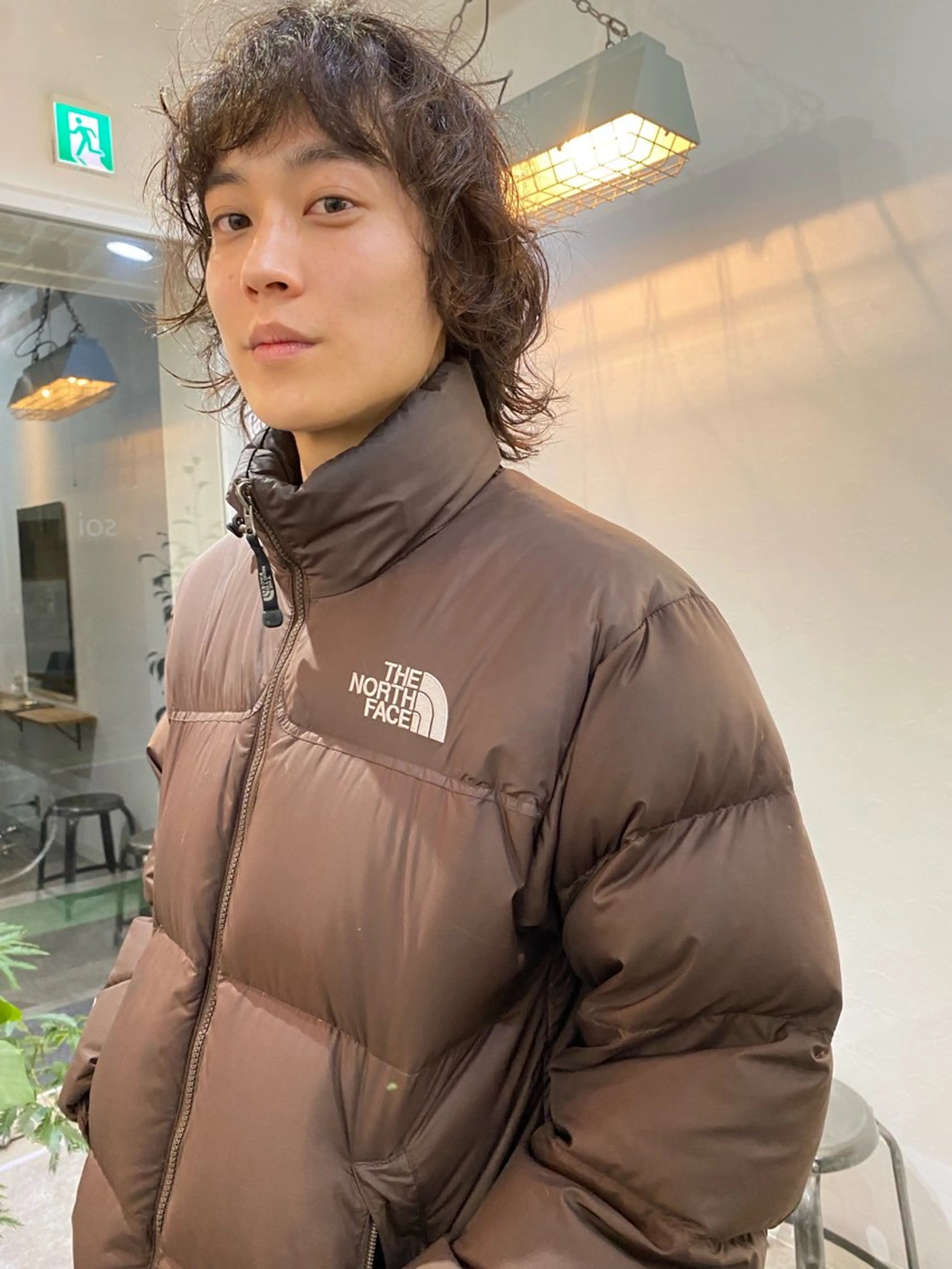 ミディアム パーマ メンズ ミディアムパーマ メンズパーマ メンズウルフカット ウルフカット ニュアンスパーマ 森貴裕/ベージュ/ パーマ/オリーブのヘアスタイル