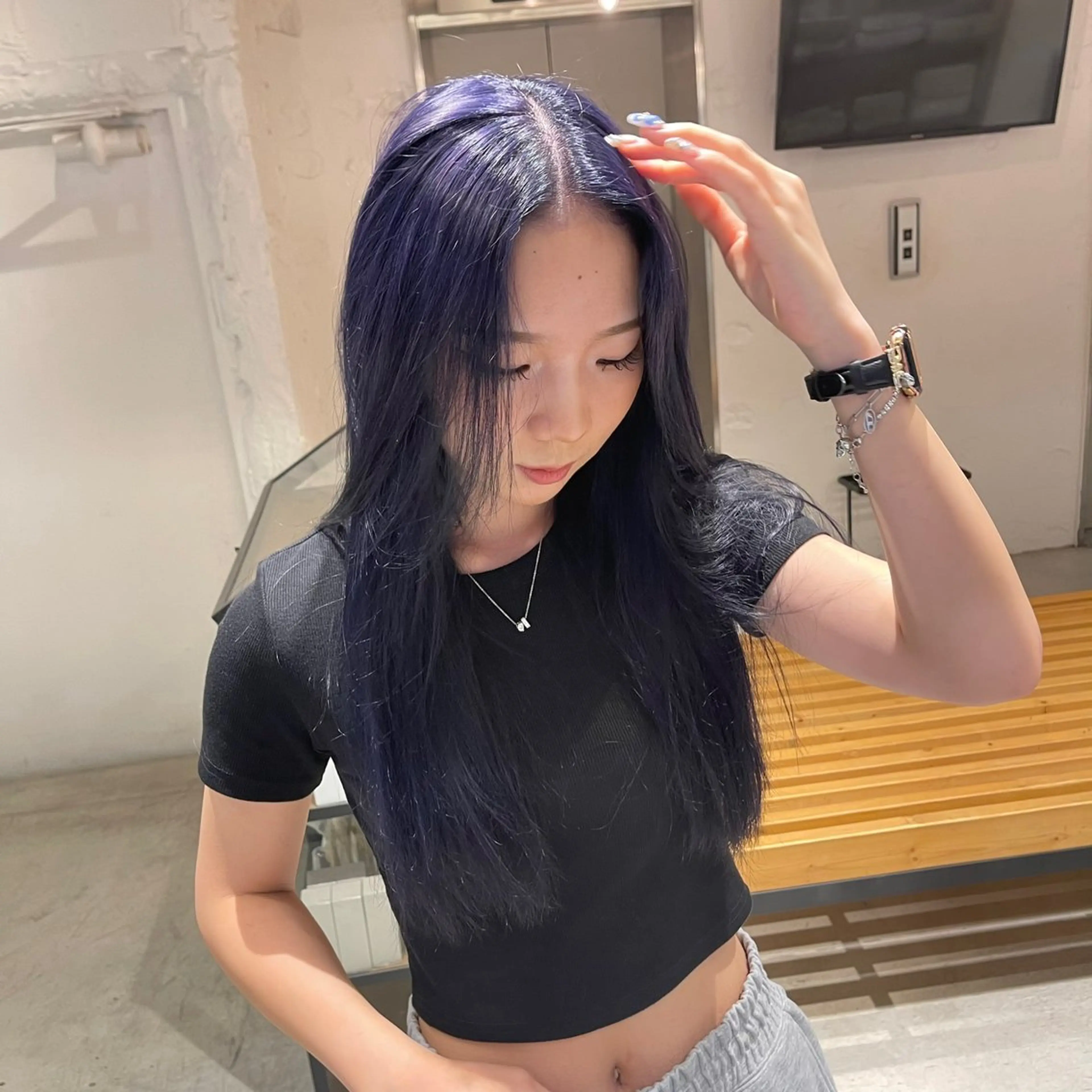 ロング カラー ブリーチ ヘアカラー nameless miichiのヘアスタイル