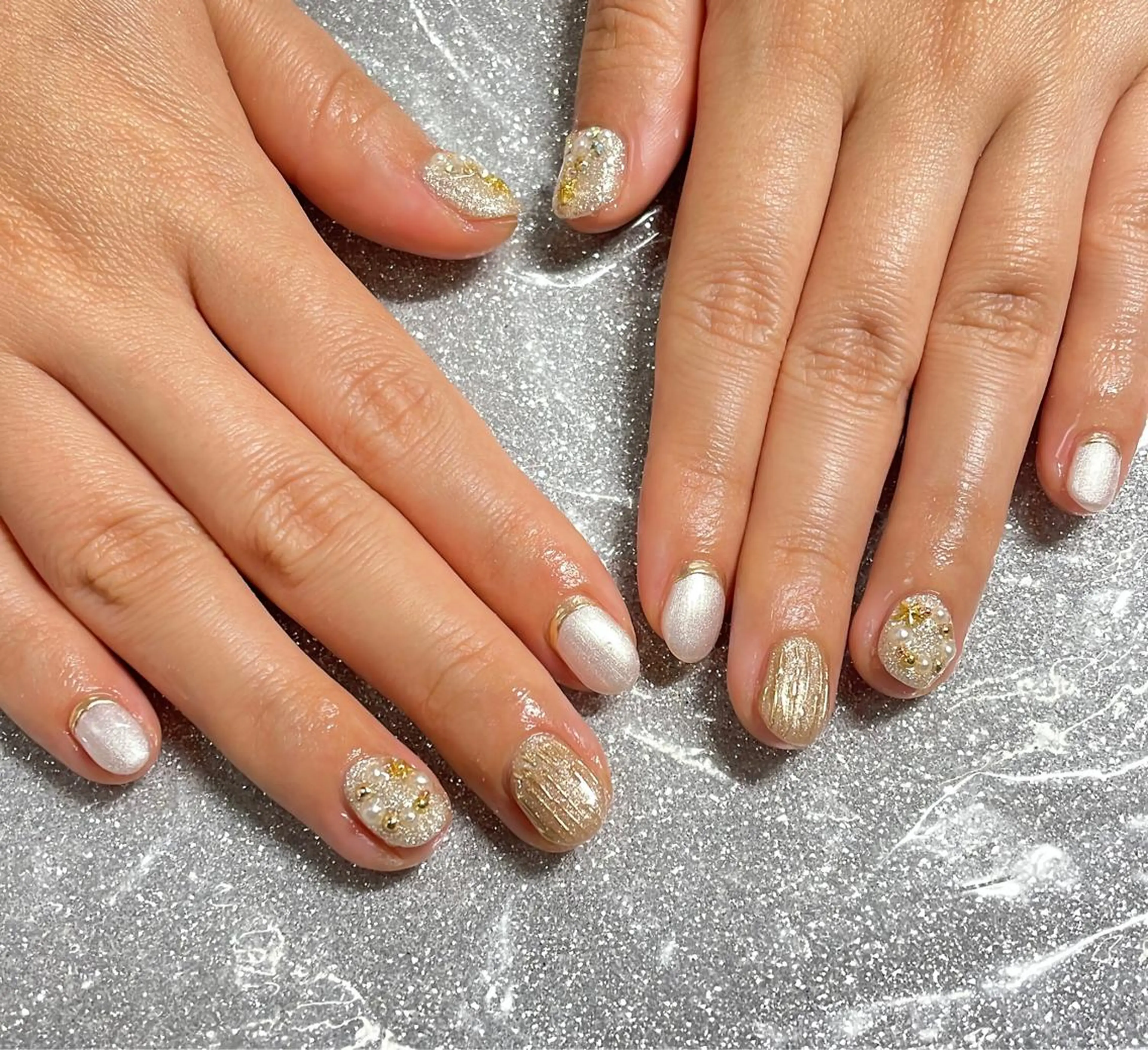 ネイル ハンドネイル VIERU 🌈🎀💖のネイルデザイン