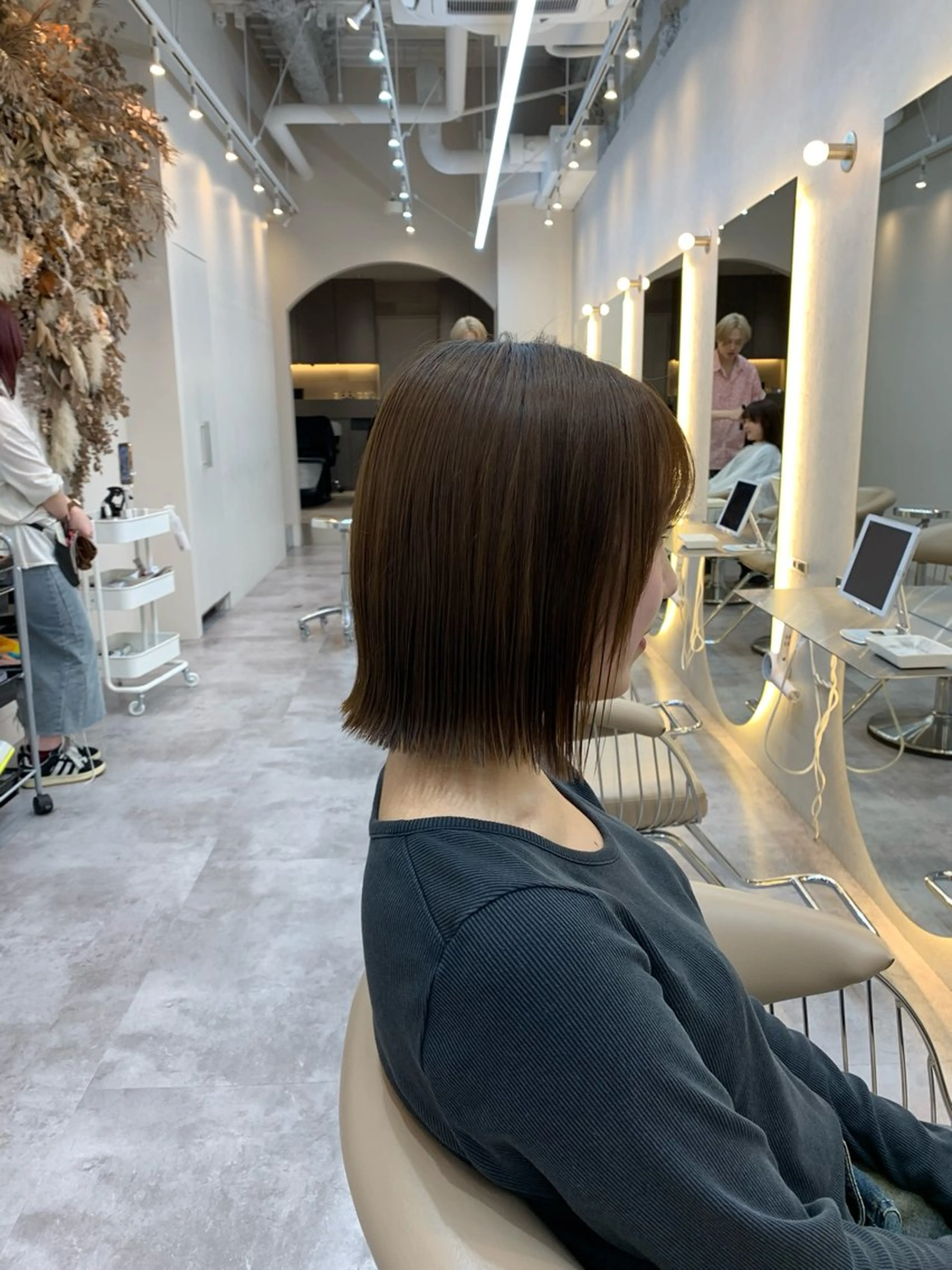 ミディアム カット ヘアカラー トリートメント Hello by Sea所属・レイヤー/艶髪/ボブ /くびれ/伊藤　勇司のヘアスタイル