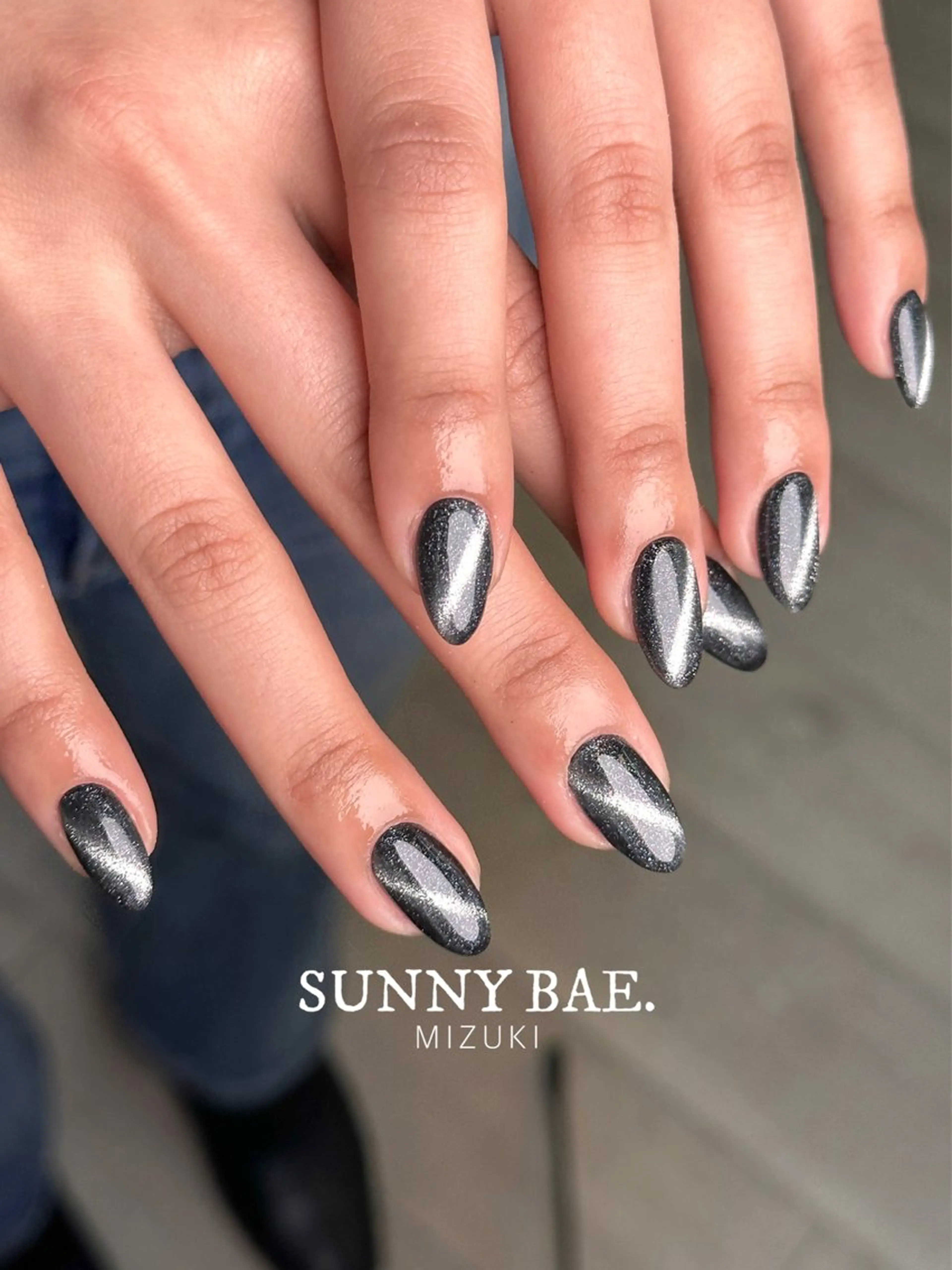 ネイル マグネットネイル 冬ネイル SUNNY BAE. 🌼MIZUKIのネイルデザイン