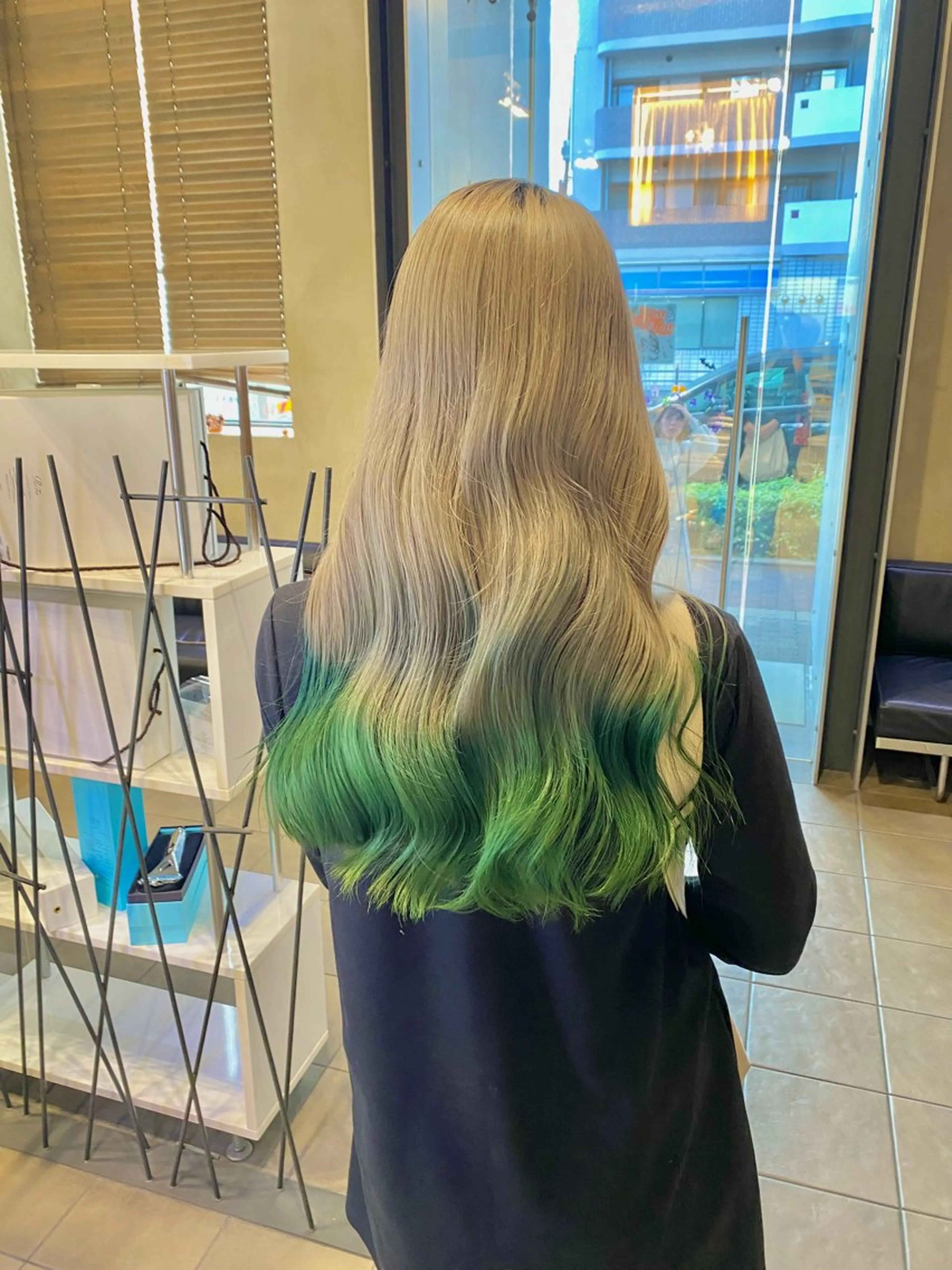 セミロング カラー 横山 大樹のヘアスタイル