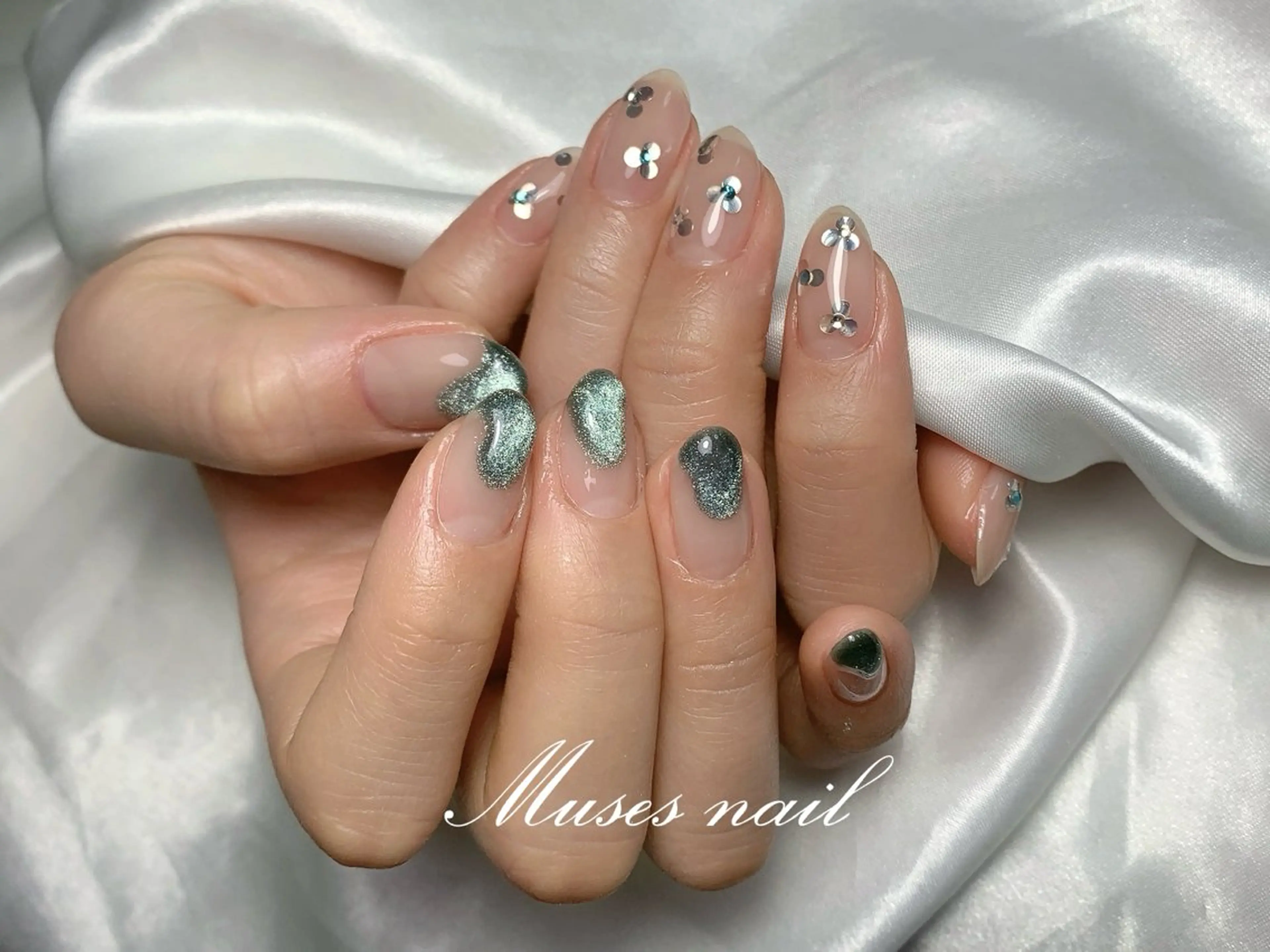 ネイル MUSES  NAIL  SALON所属・MUSES ネイルのネイルデザイン