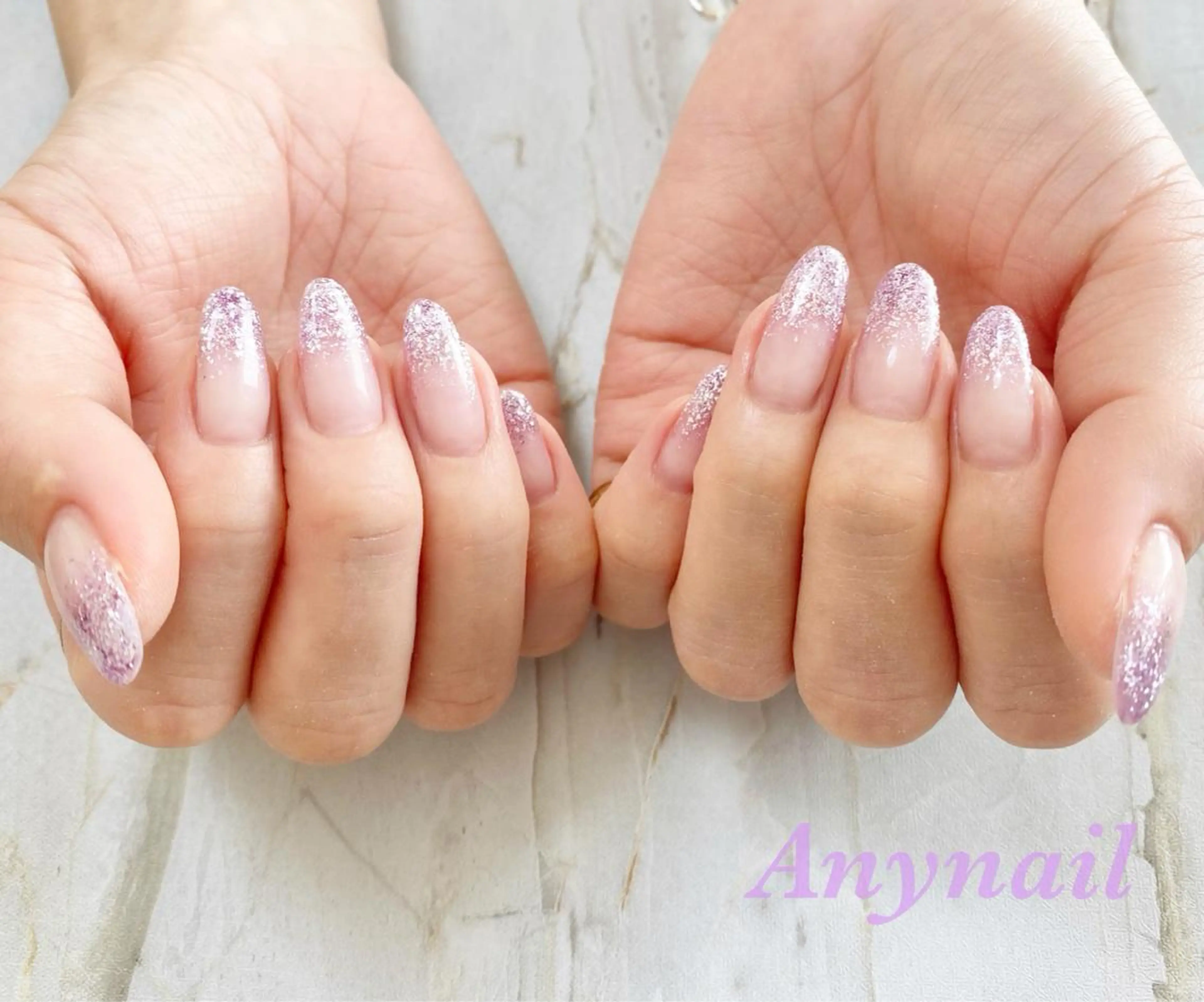 ネイル ブルー グラデーション ラメ(グリッター) ラメグラデーション ハンドネイル 岩澤 恵子のネイルデザイン