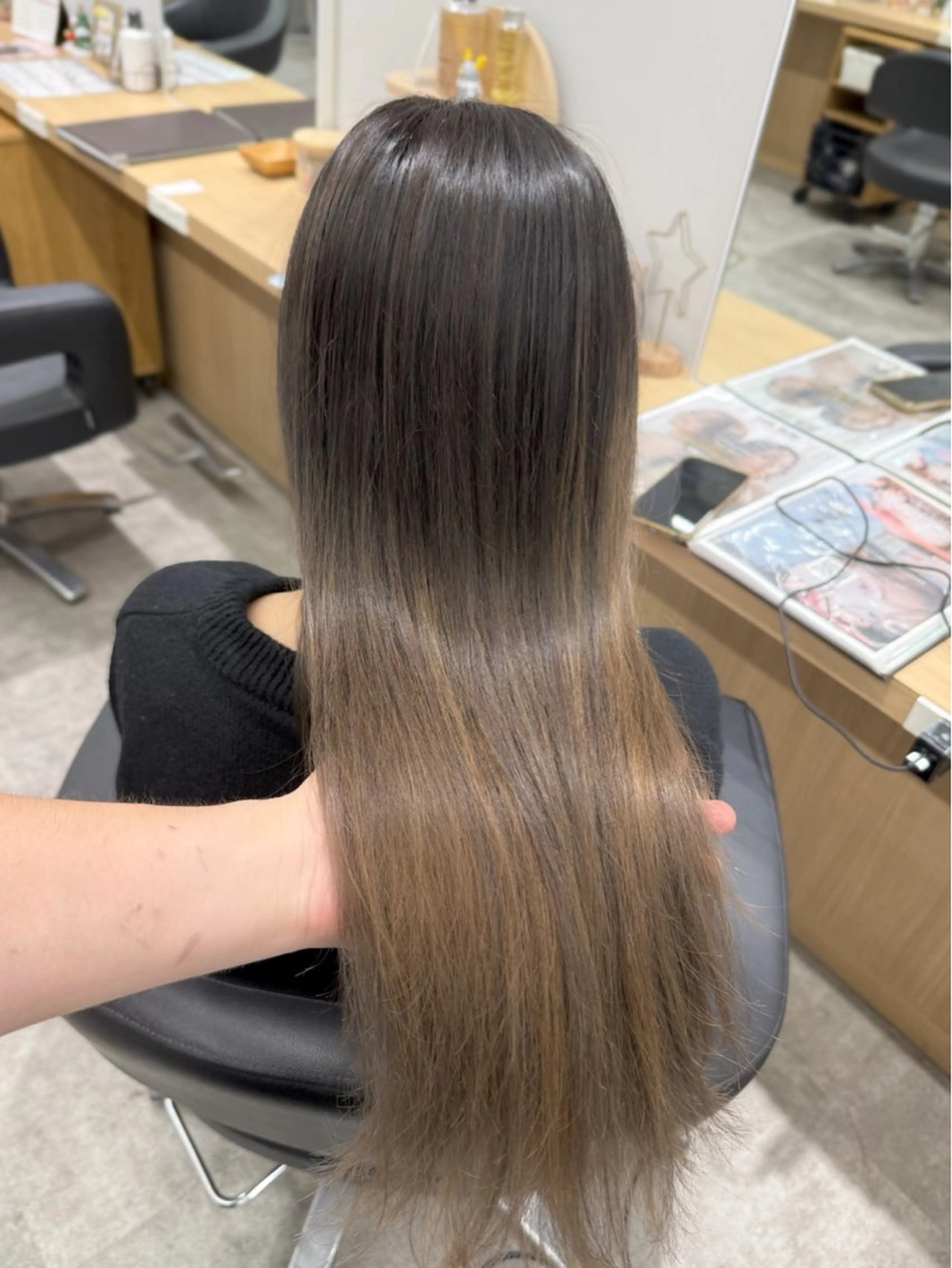 ロング カラー バレイヤージュ ブリーチ レイヤーカット ヘアカラー 雰囲気似合わせ/永田 汰伊智/艶カラー🫧のヘアスタイル