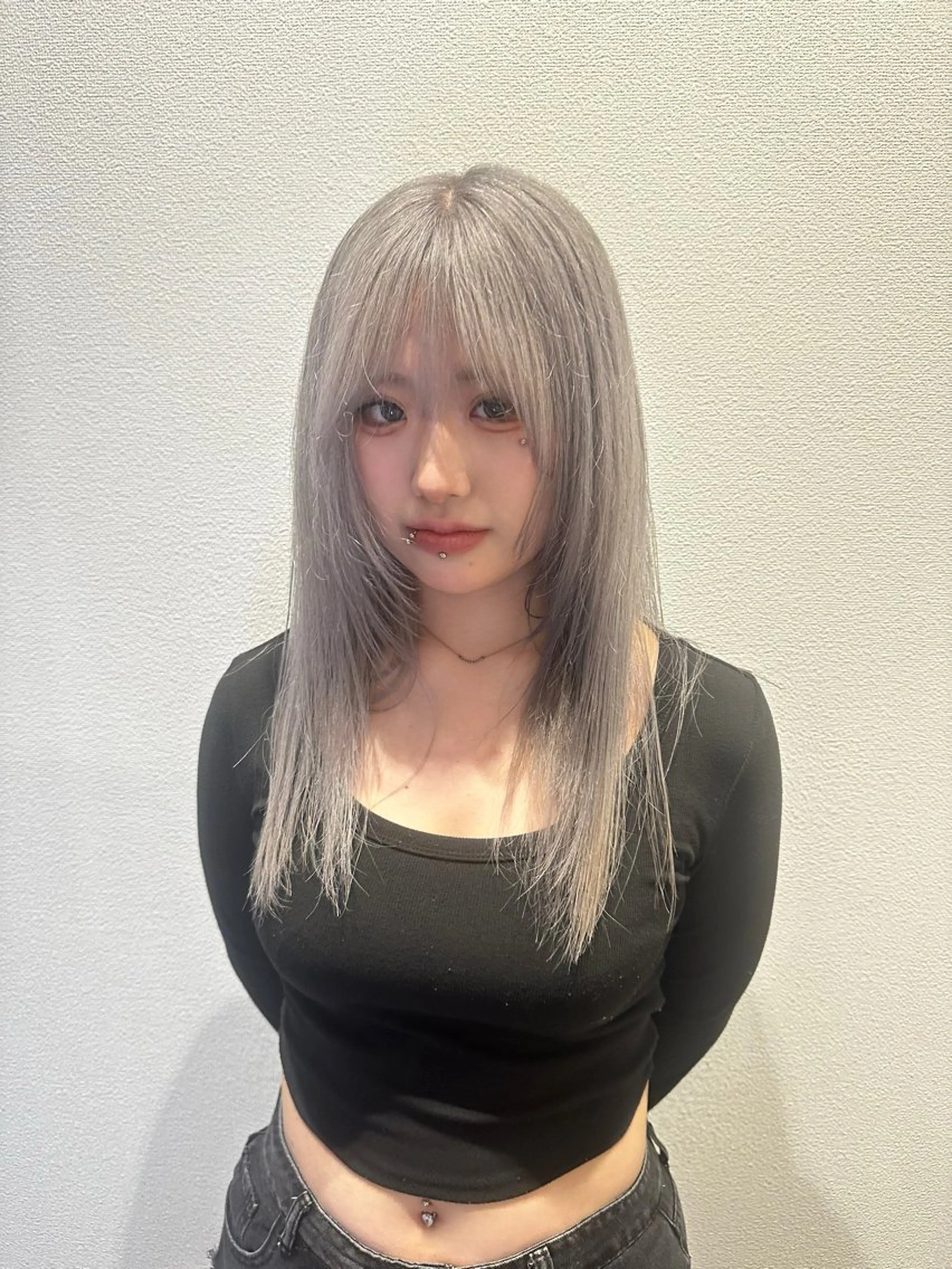 ロング カラー シルバー パーマ 大須美容師 ぱるのヘアスタイル