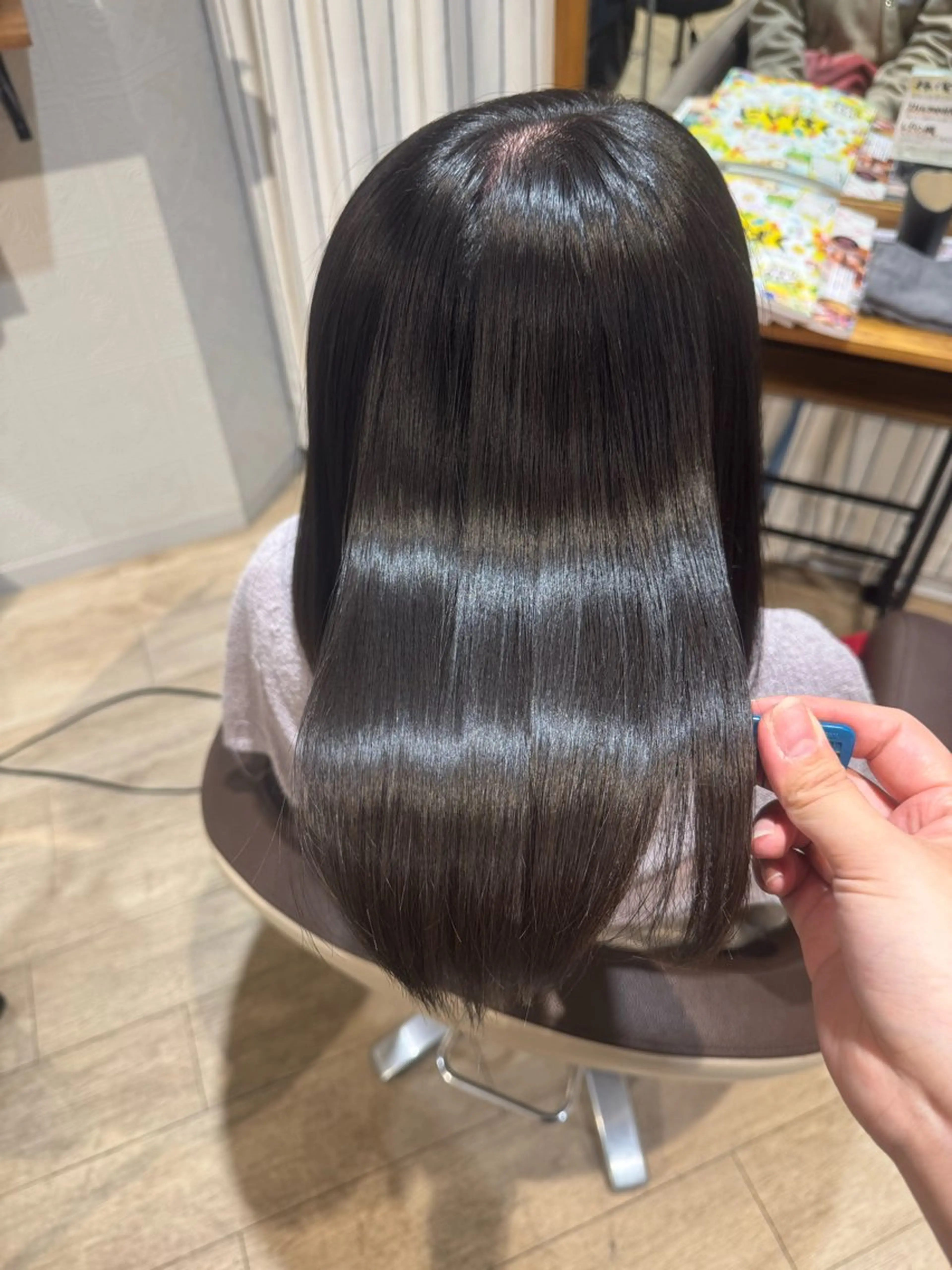 セミロング カット 縮毛矯正 トリートメント やまぐち まりんのヘアスタイル