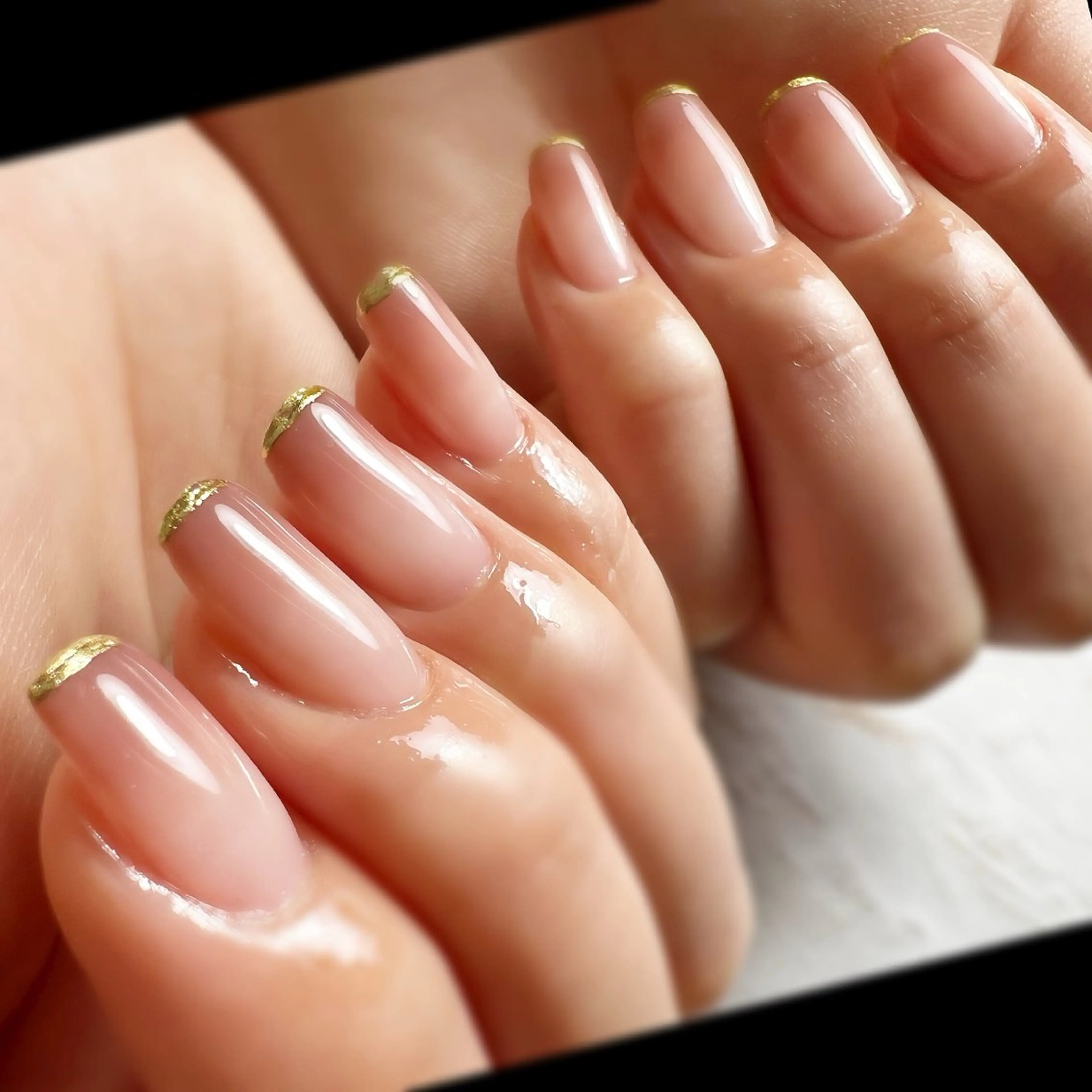 ネイル ハンドネイル フットネイル NAILsalon Laki(ラキ)のネイルデザイン