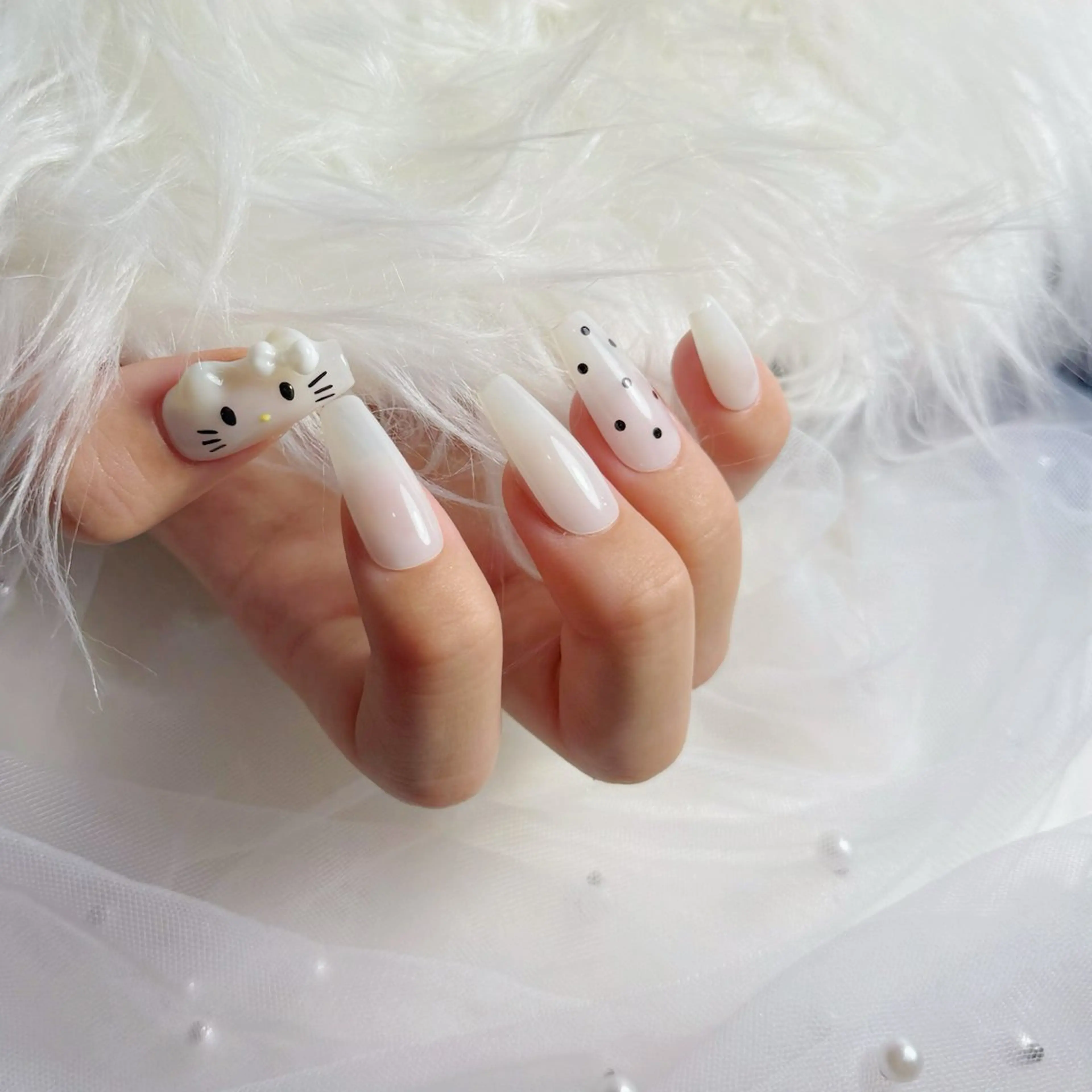 ネイル ワンホンネイル COSMOS なののネイルデザイン