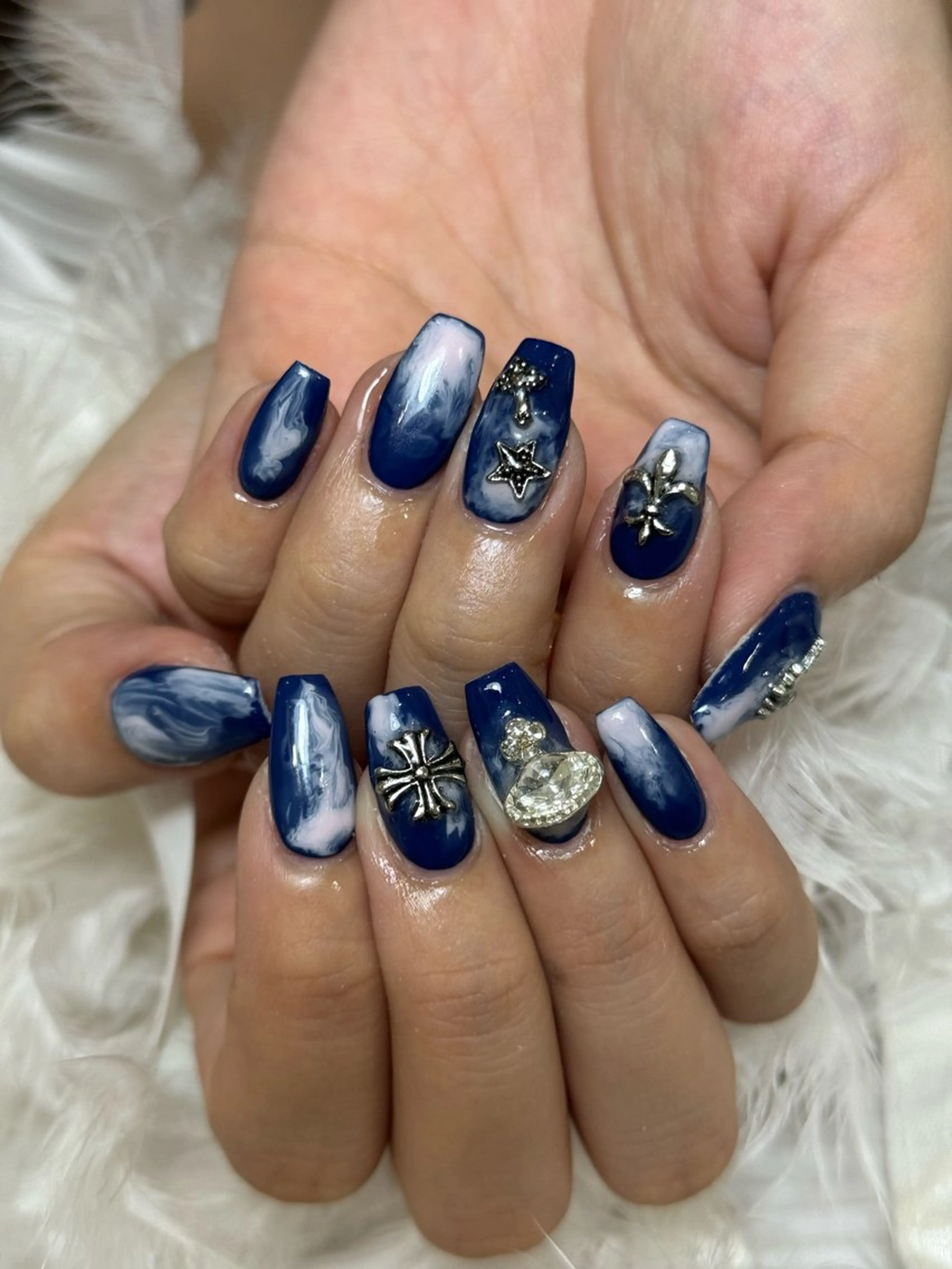 ネイル ハンドネイル DIAMOND Nail🥇のネイルデザイン