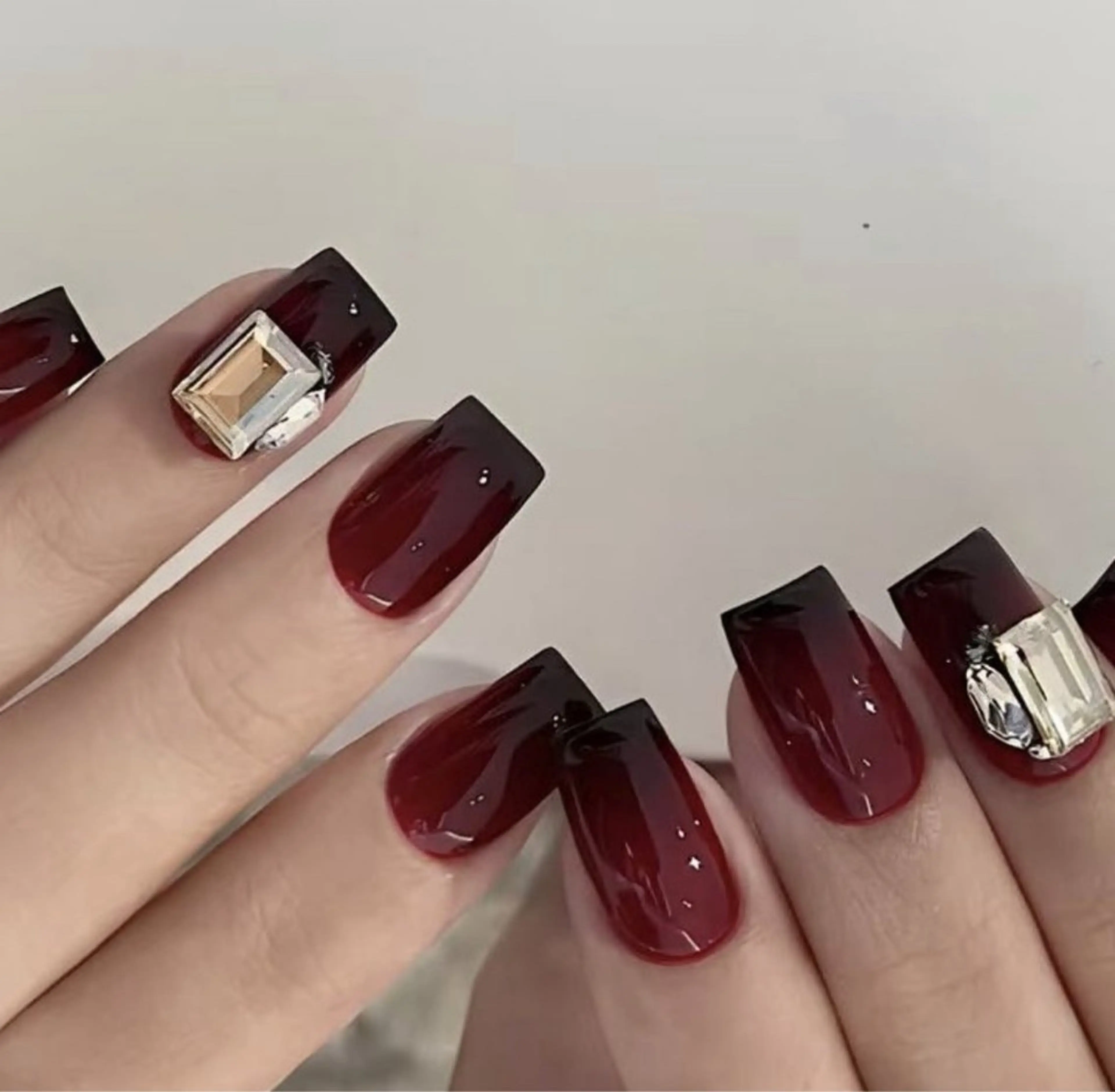 ネイル ハンドネイル Tini ANA.CHUOのネイルデザイン