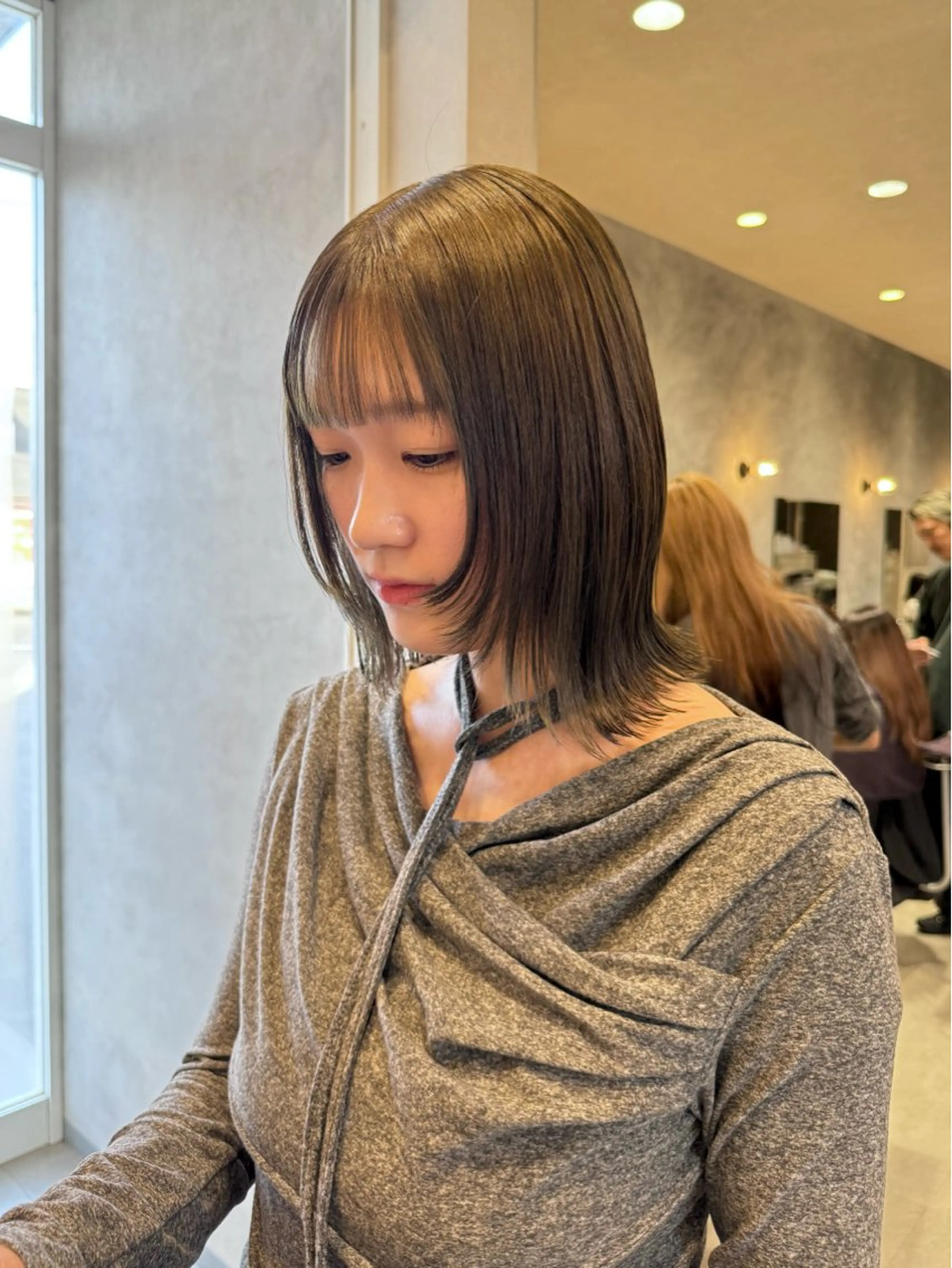 ミディアム カット 山元 くるみのヘアスタイル