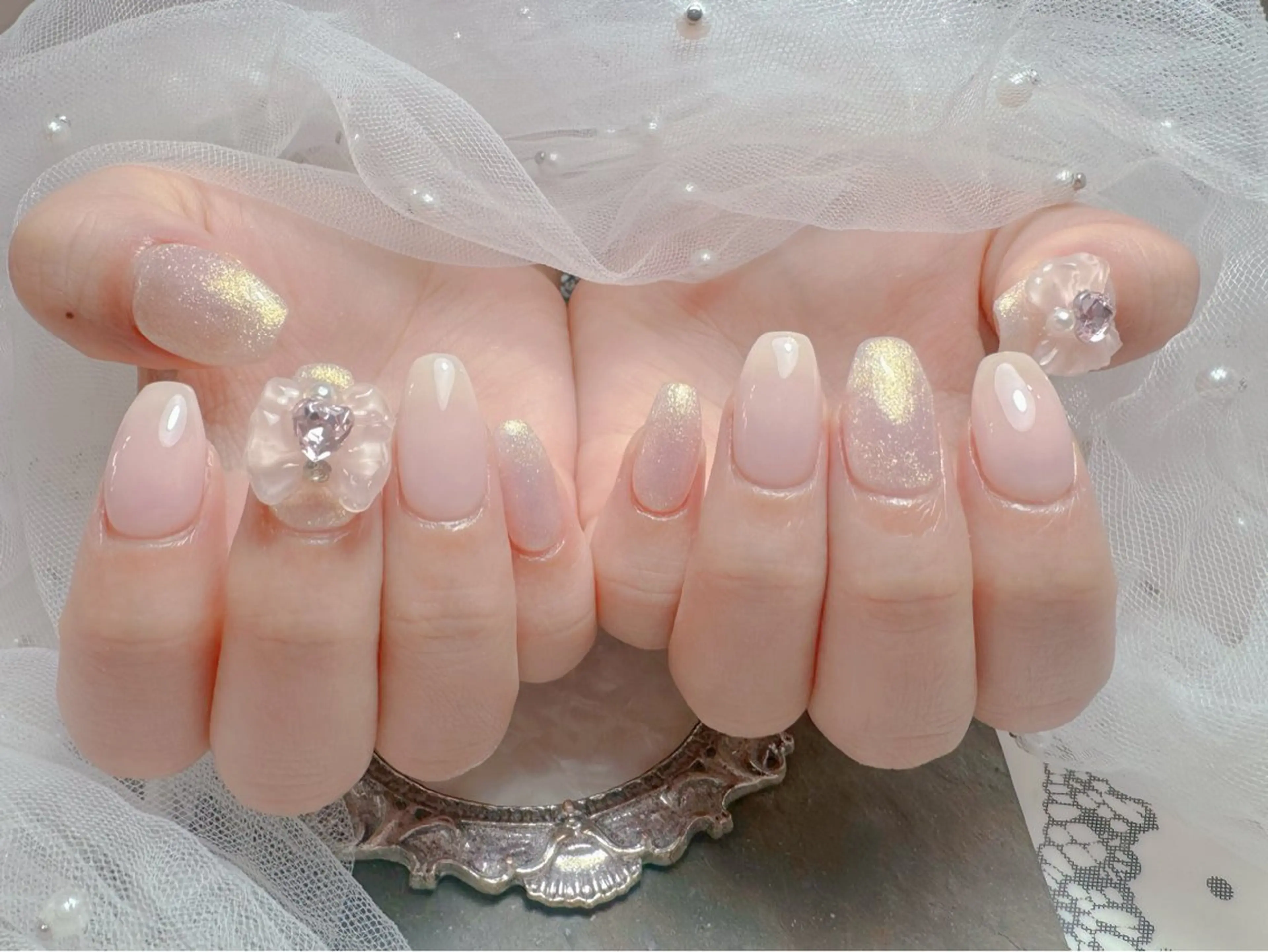 ネイル ハンドネイル マジックミラー所属・マジック ミラーのネイルデザイン