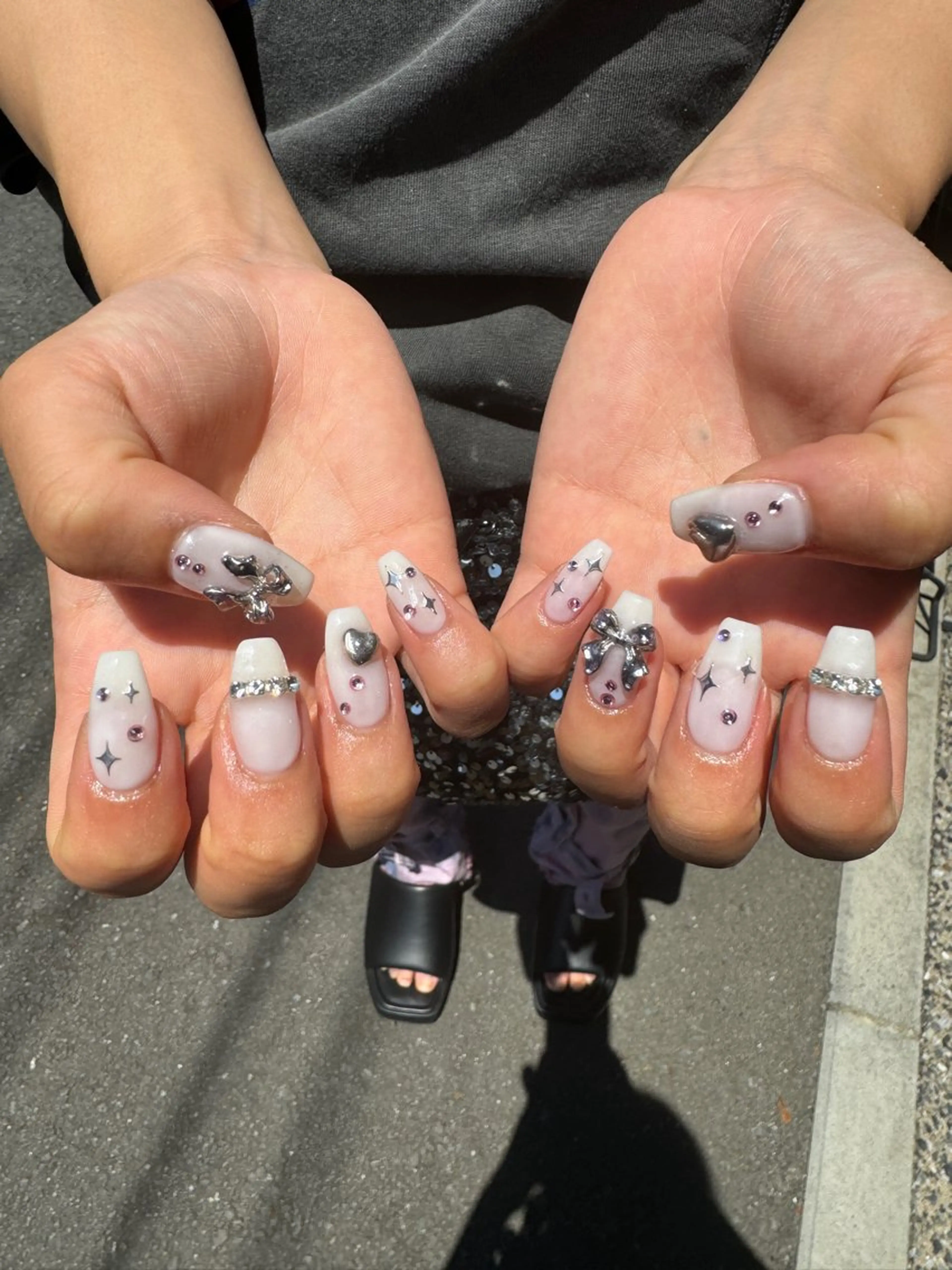 ネイル フラッシュネイル 韓国ネイル ラメ(グリッター) ラメグラデーション マグネットネイル ハンドネイル MH_ Nailのネイルデザイン