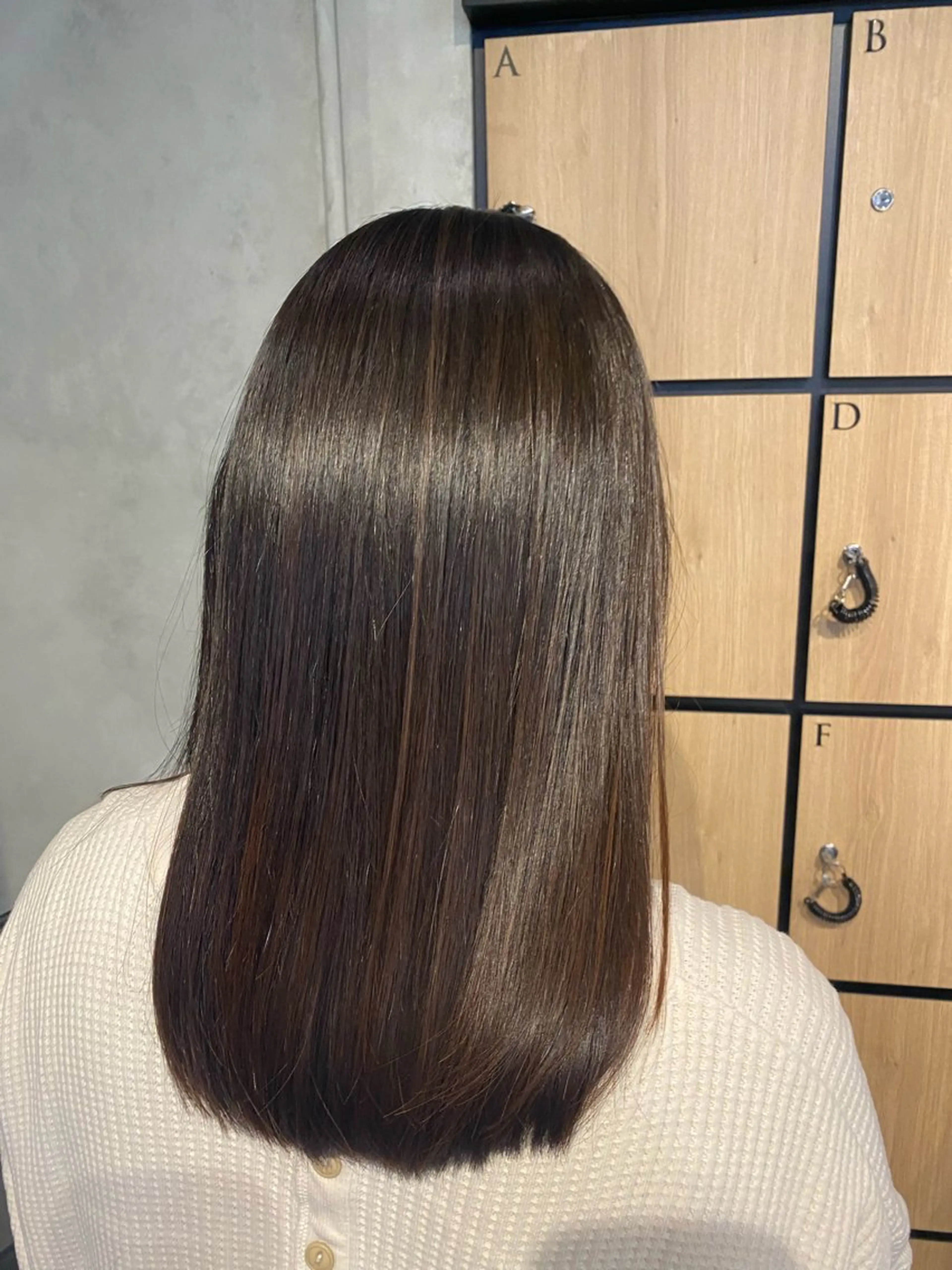 セミロング カット ヘアカラー 縮毛矯正 Jewel Box東梅田所属・髪質改善サロン 梅田/ヨナミネのヘアスタイル