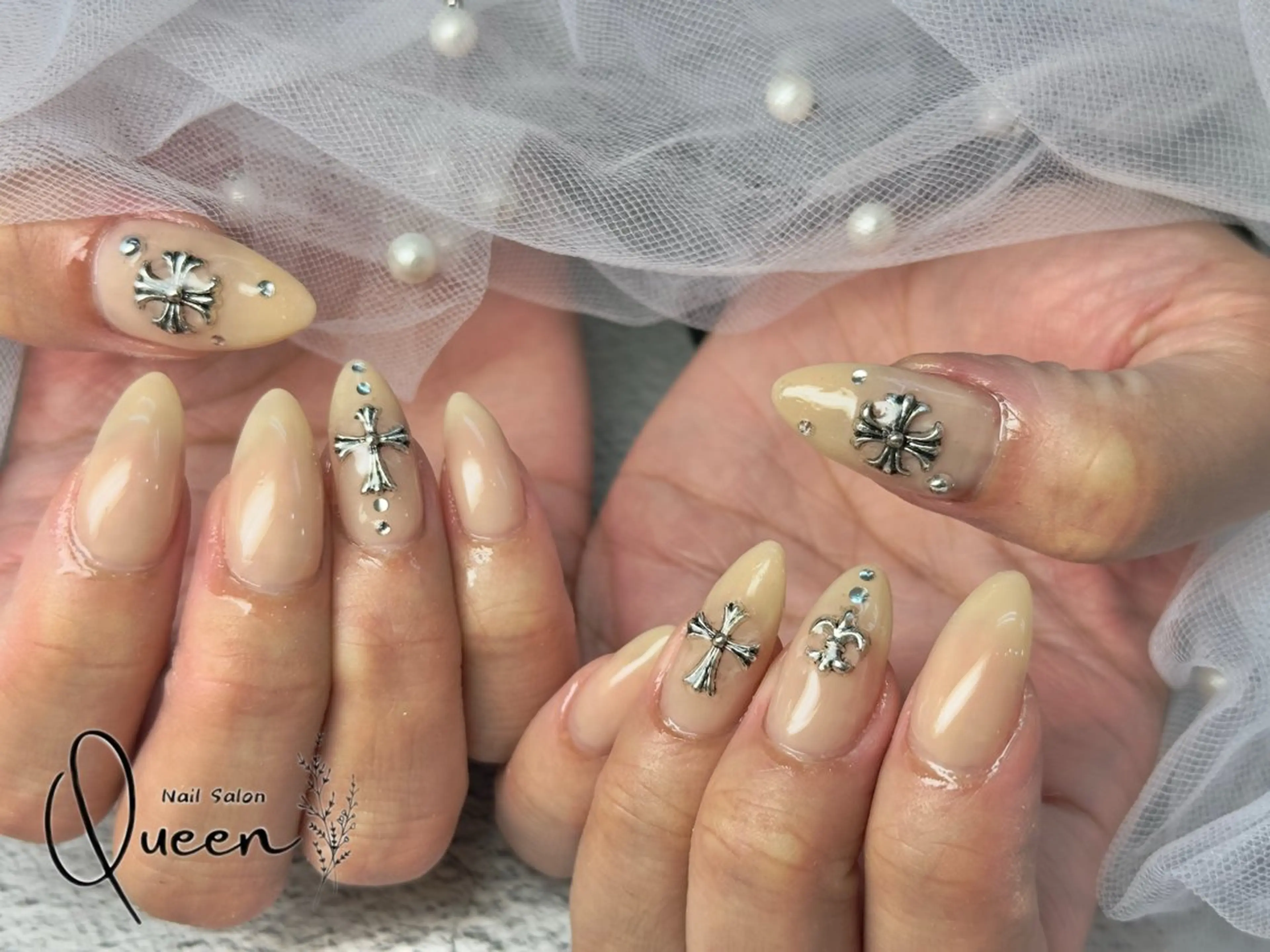 ネイル ハンドネイル Queennail 北堀江AYAのネイルデザイン