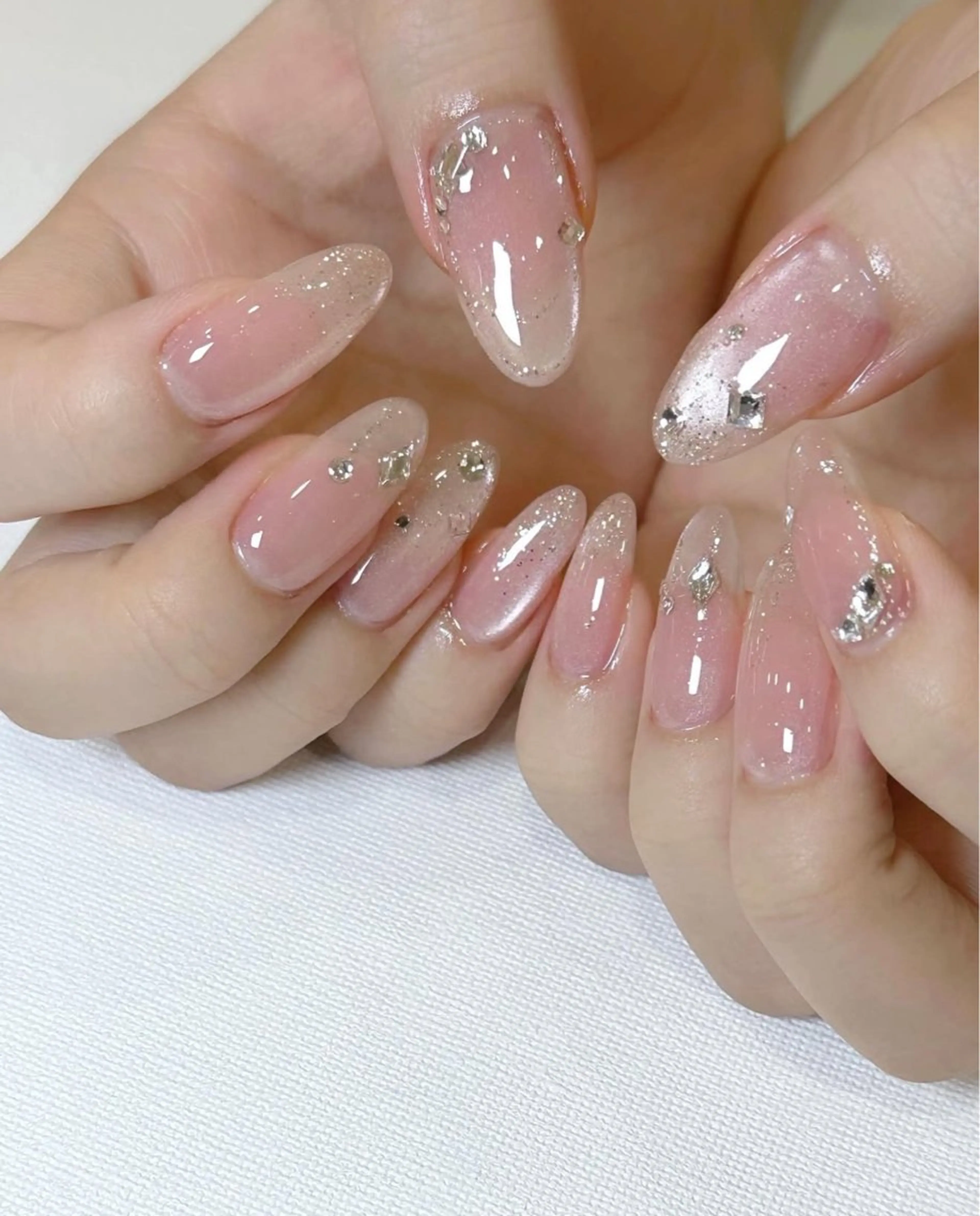 ネイル ハンドネイル Lyna 池袋のネイルデザイン