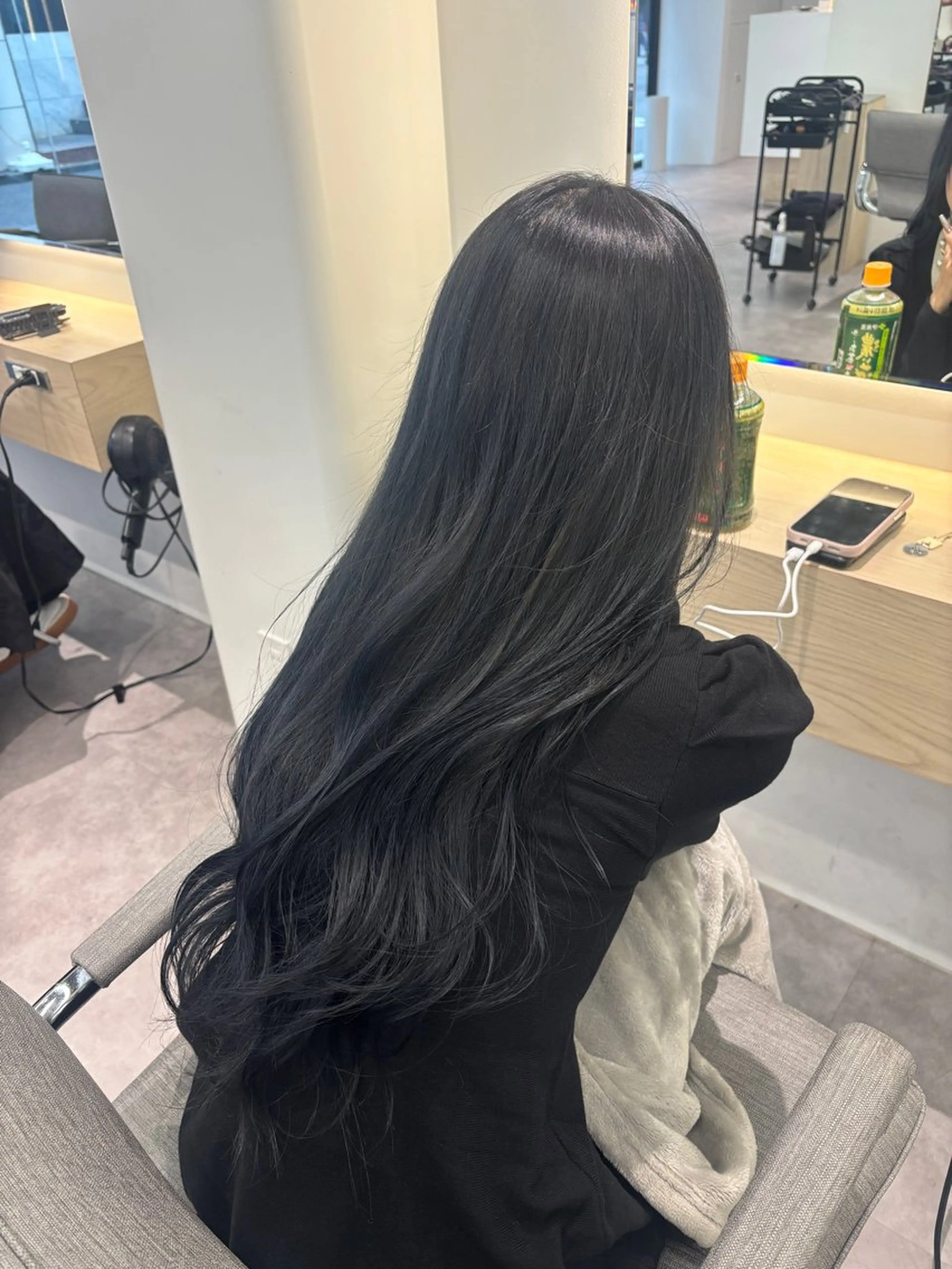 ロング ヘアカラー ️🩵RINKA/ ハイトーンカラー🩵のヘアスタイル