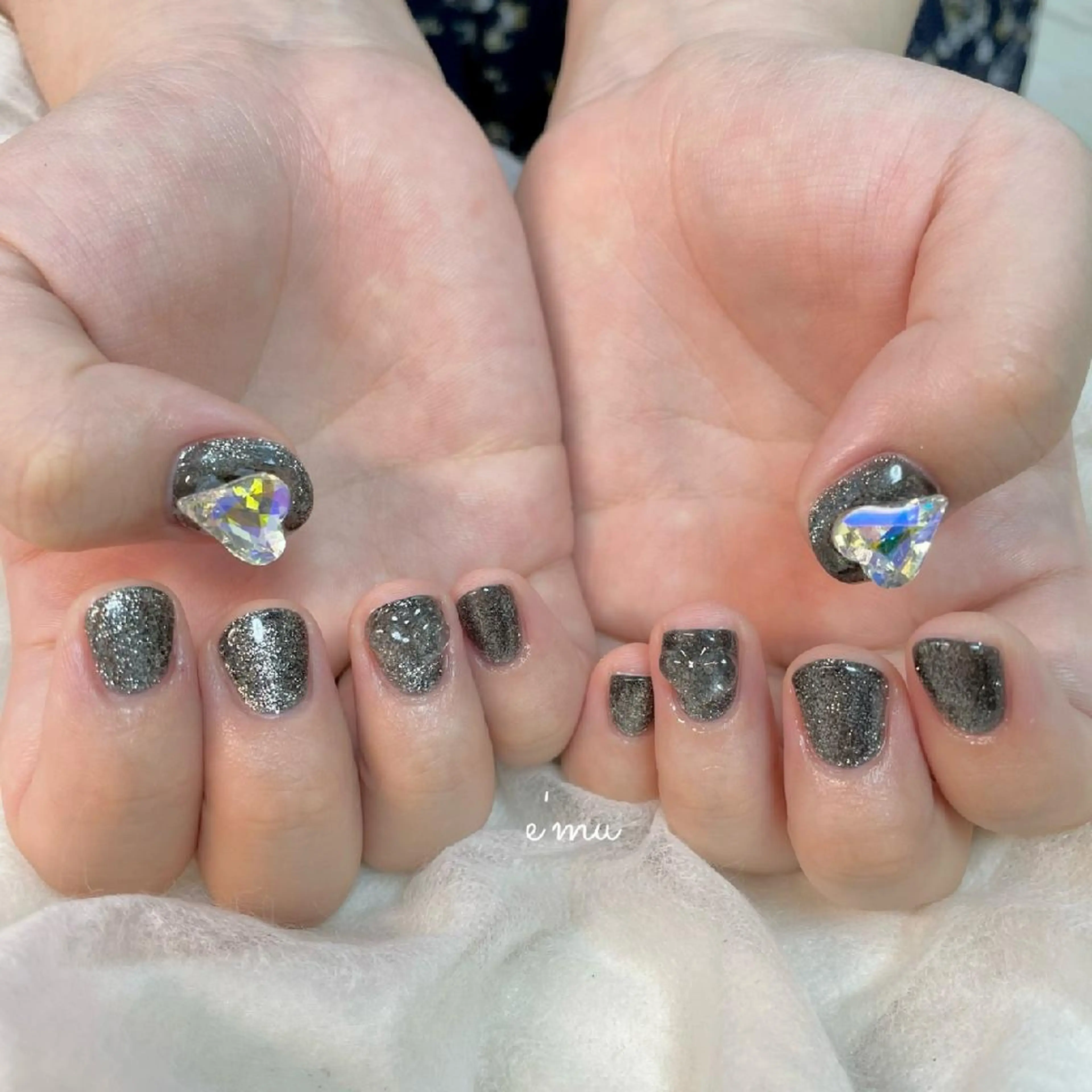 ネイル ハート 韓国ネイル ラメ(グリッター) ワンカラーネイル nail salon e'mu💐のネイルデザイン