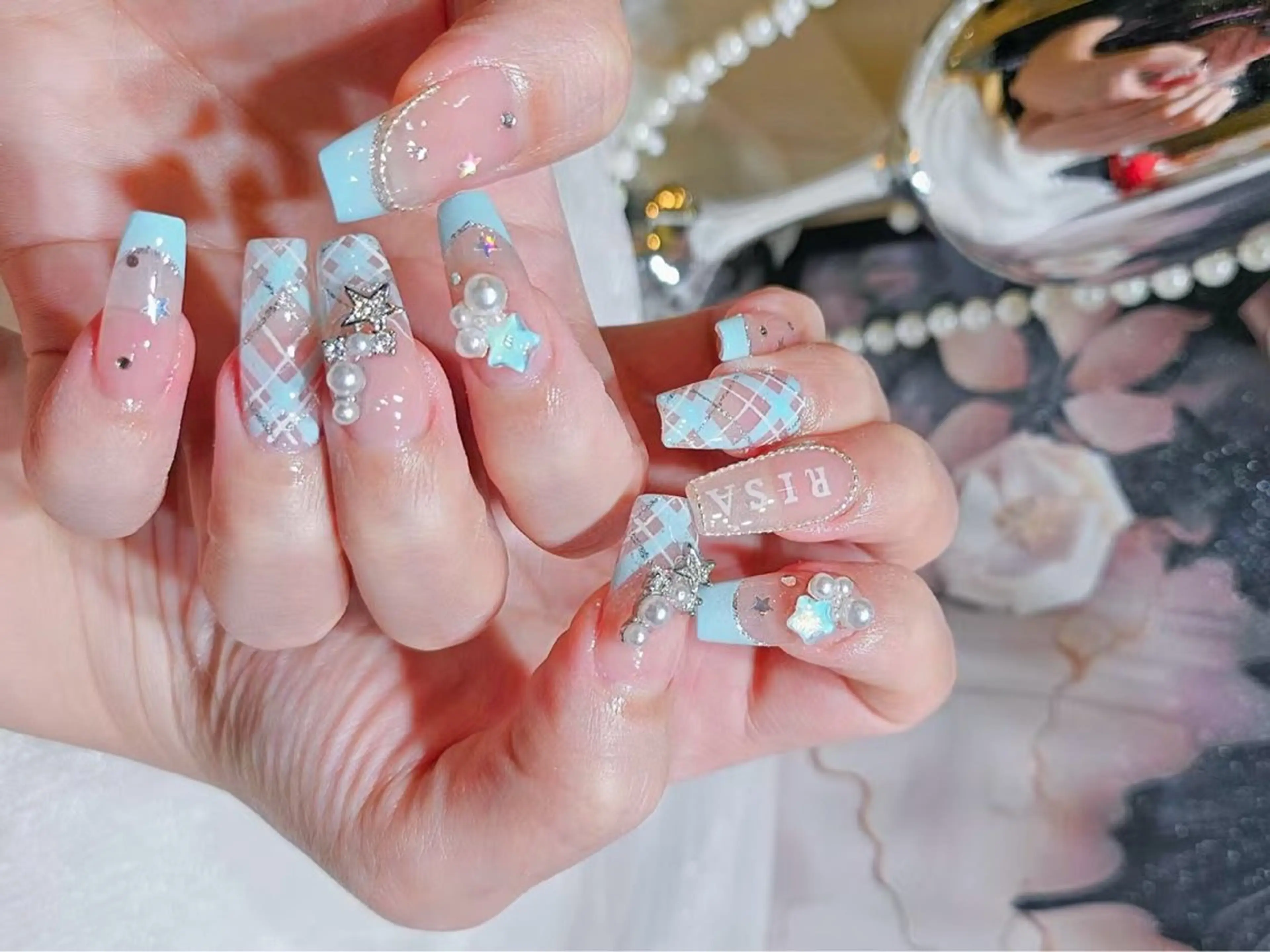 ネイル アートネイル フットネイル ジェルネイル マグネットネイル ミラーネイル Babarla Nailのネイルデザイン