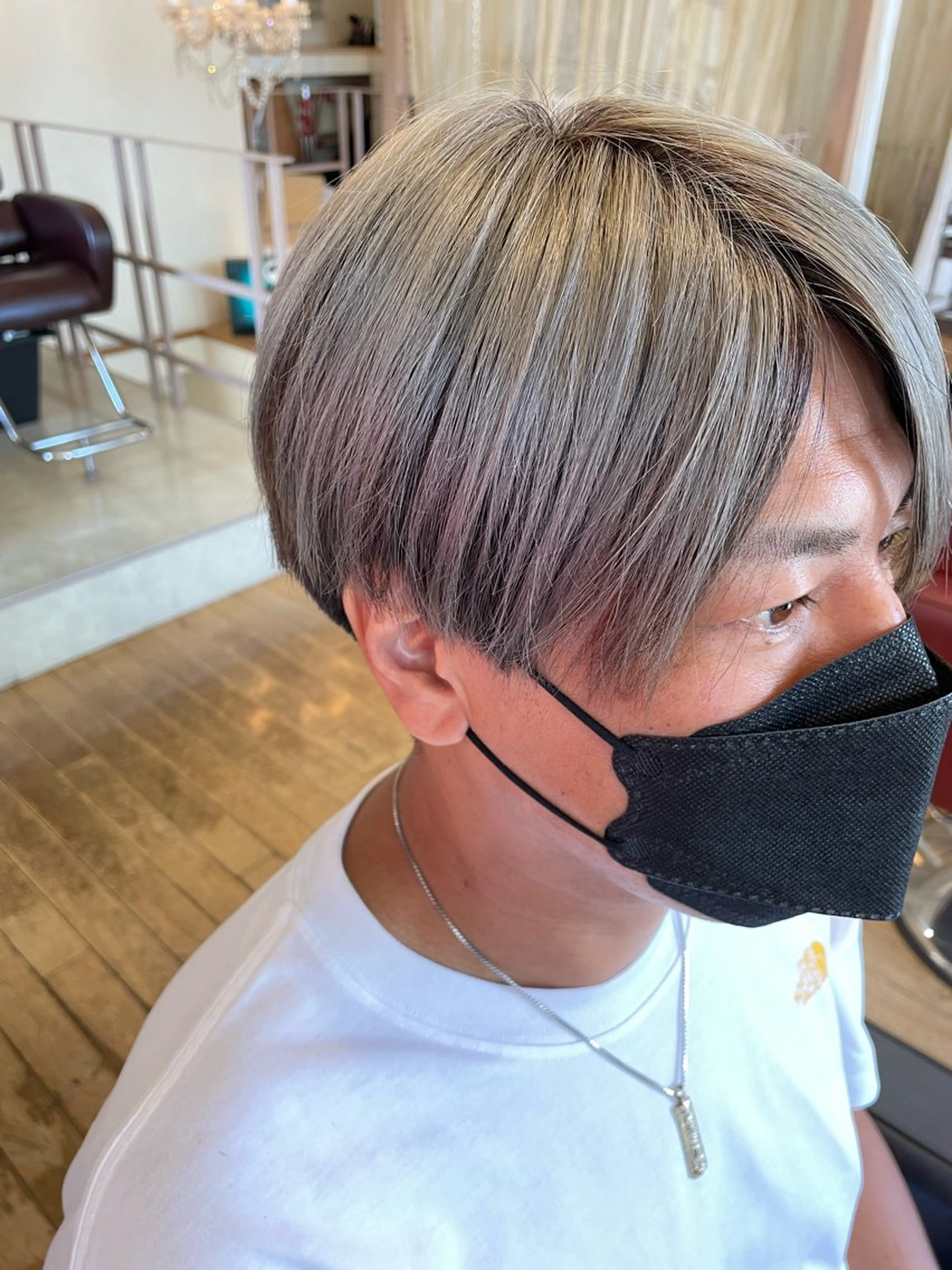 カラー メンズ エアフローアンビシャン所属・村松 寛太のヘアスタイル