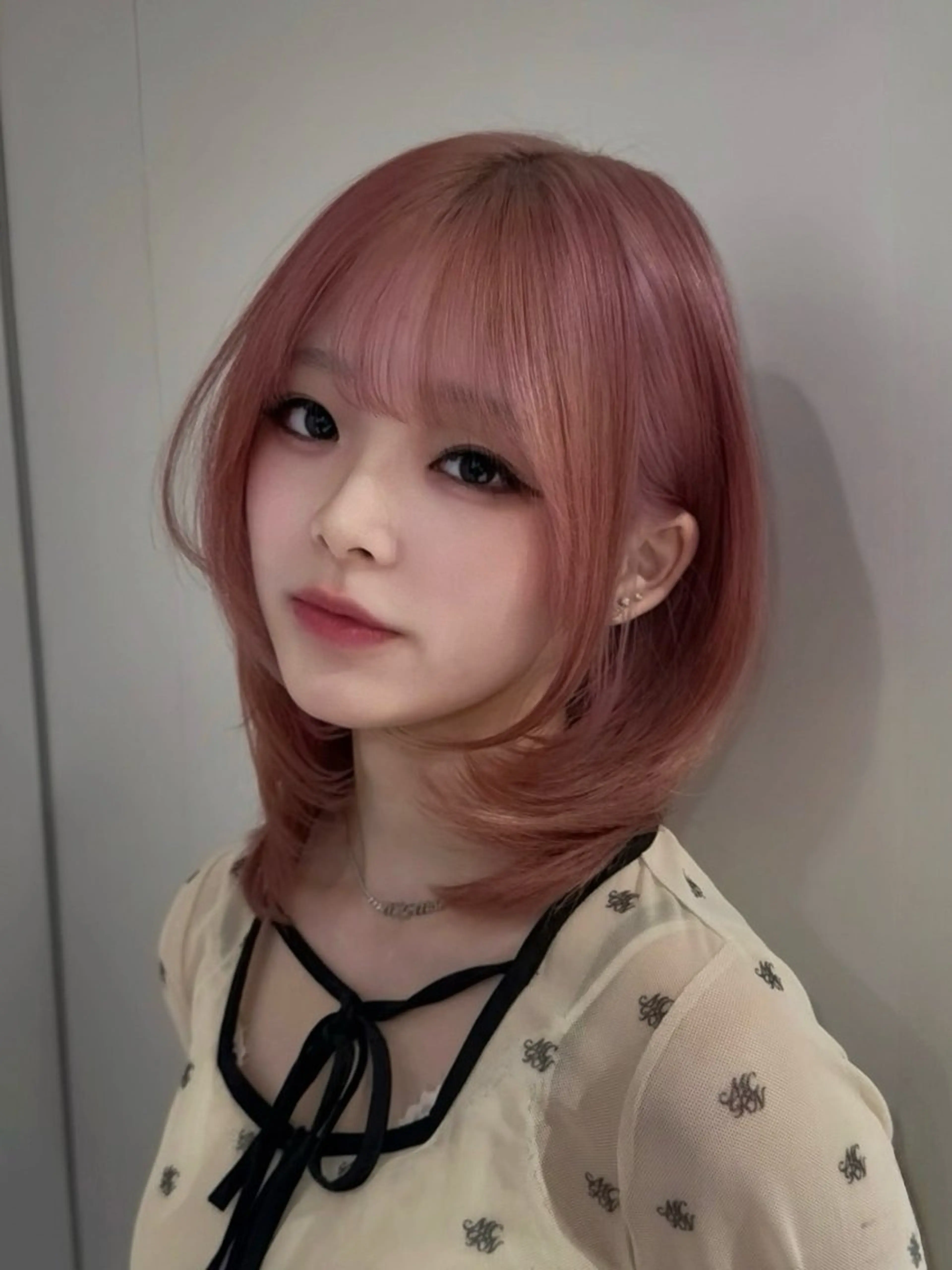 ミディアム カラー カット ヘアカラー トリートメント レイヤー×髪質改善 マネージャー安藤光司のヘアスタイル