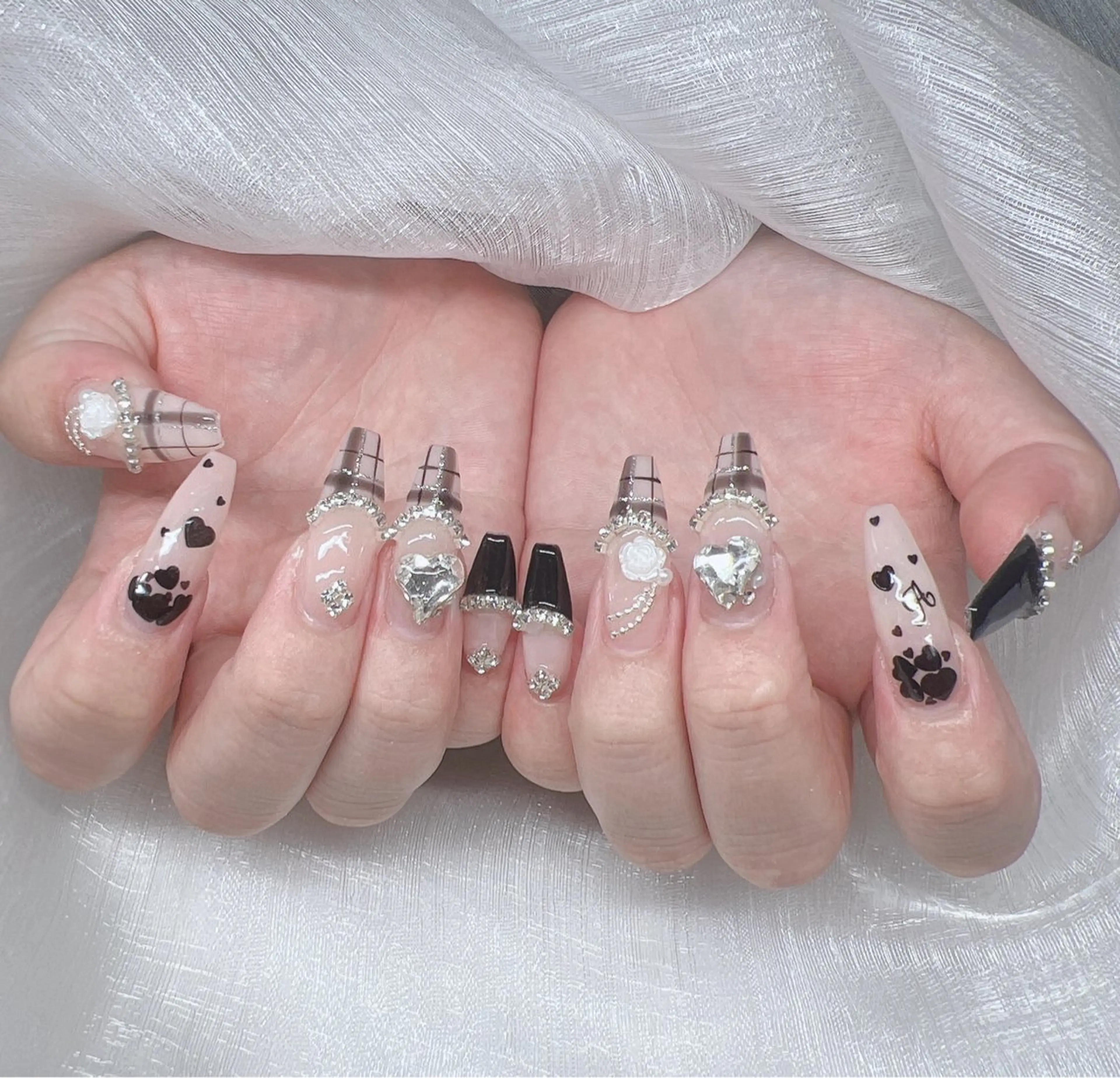 ネイル 長さ出し グラデーション キラキラネイル マグネットネイル ニュアンスネイル Lee Nails チップ長さだし専門店のネイルデザイン