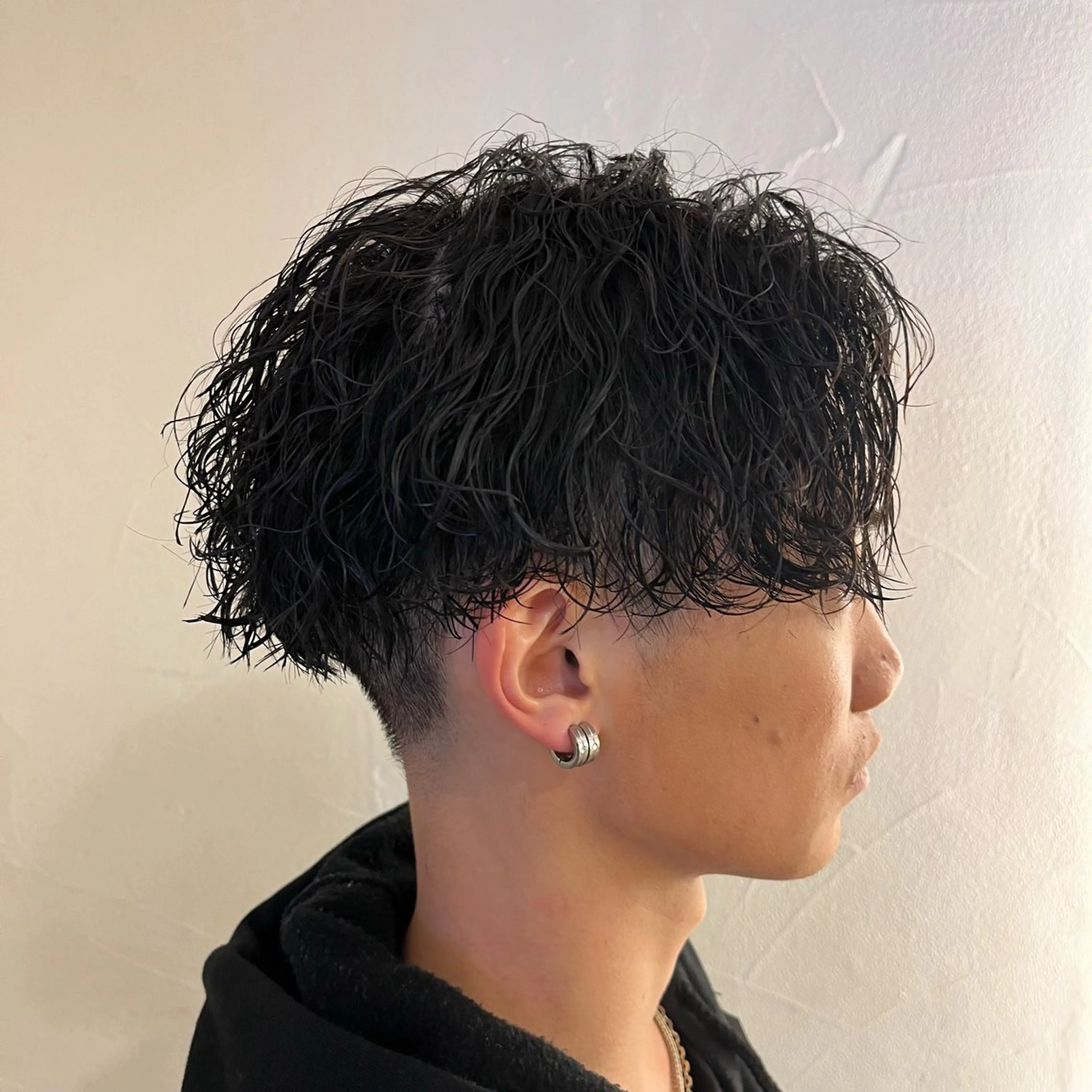 カラー パーマ ヘアアレンジ メンズ センターパート カット パーマ メンズ特化 美容師かずまのヘアスタイル